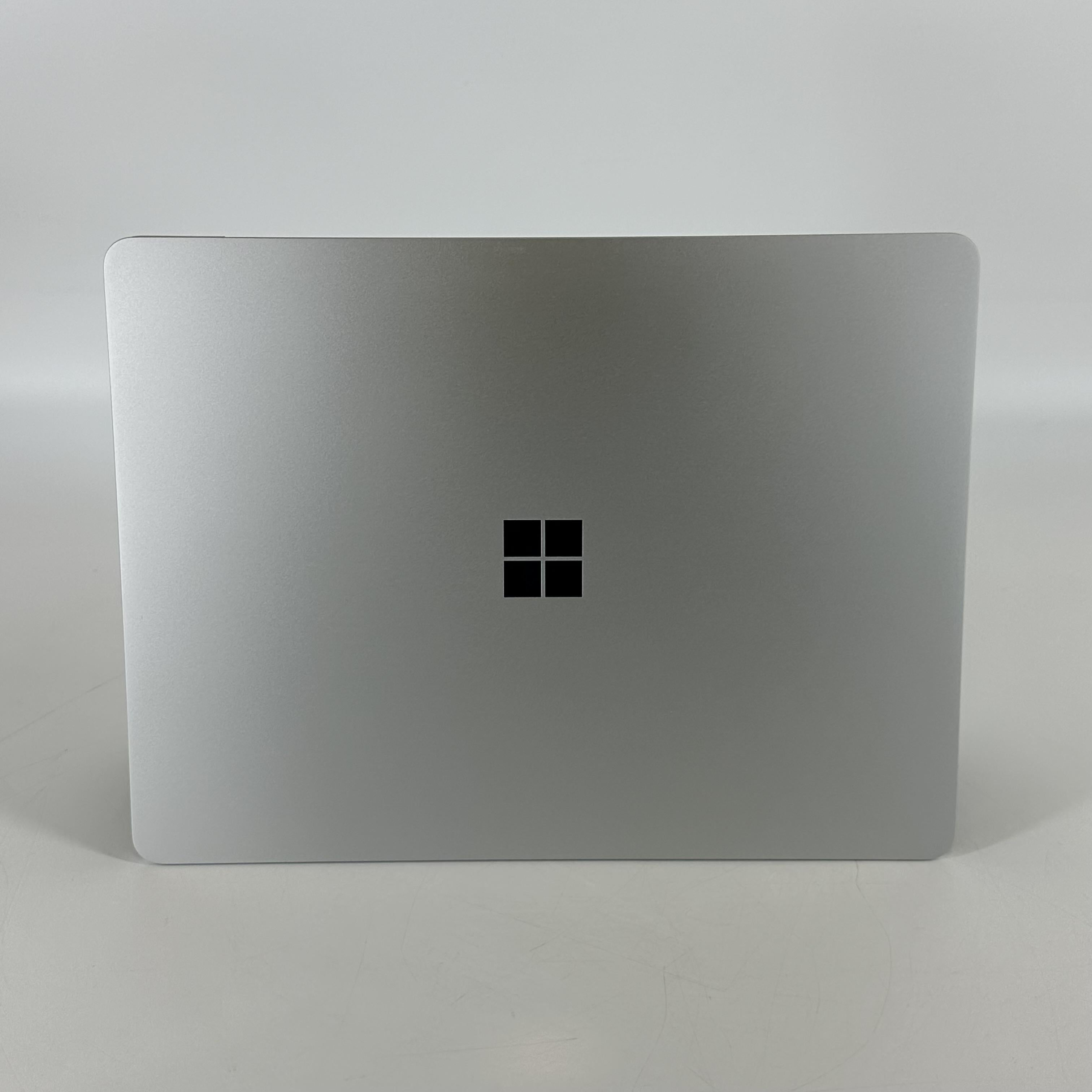 Microsoft Surface Laptop 13 Silver 3.3 GHz Qualcomm Snapdragon X Plus 16GB RAM 256GB UniversalFlashStorage