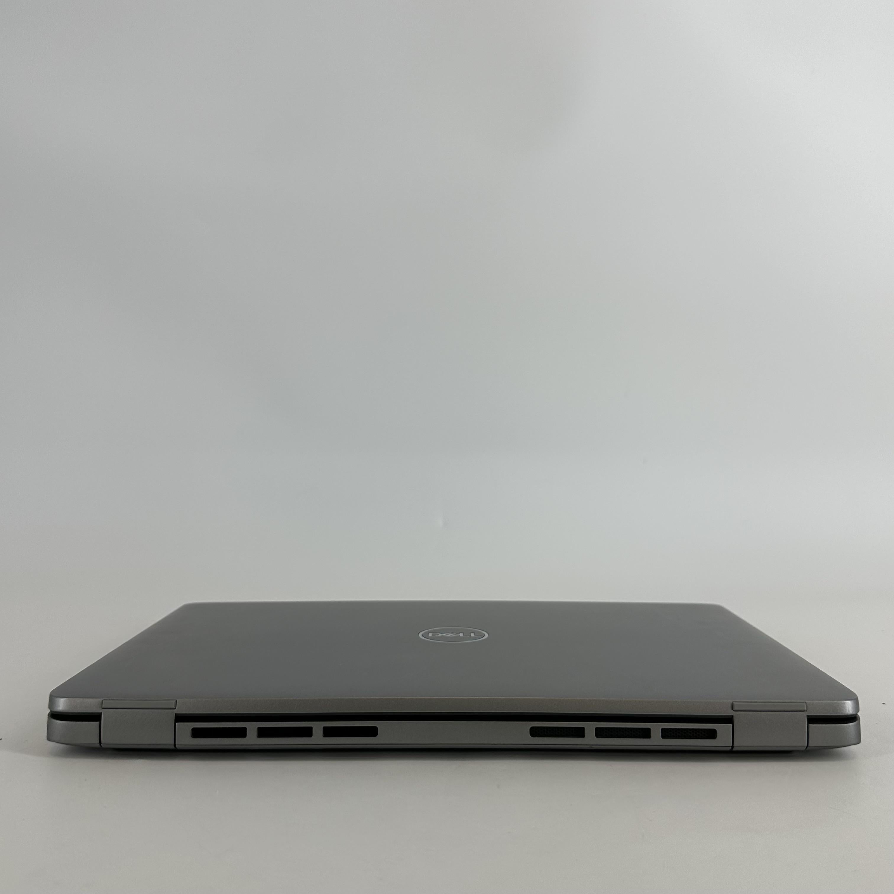 Dell Latitude 5450 14 Gray 1.6 GHz Intel Core Ultra 5 32GB RAM 512GB Solid State Drive