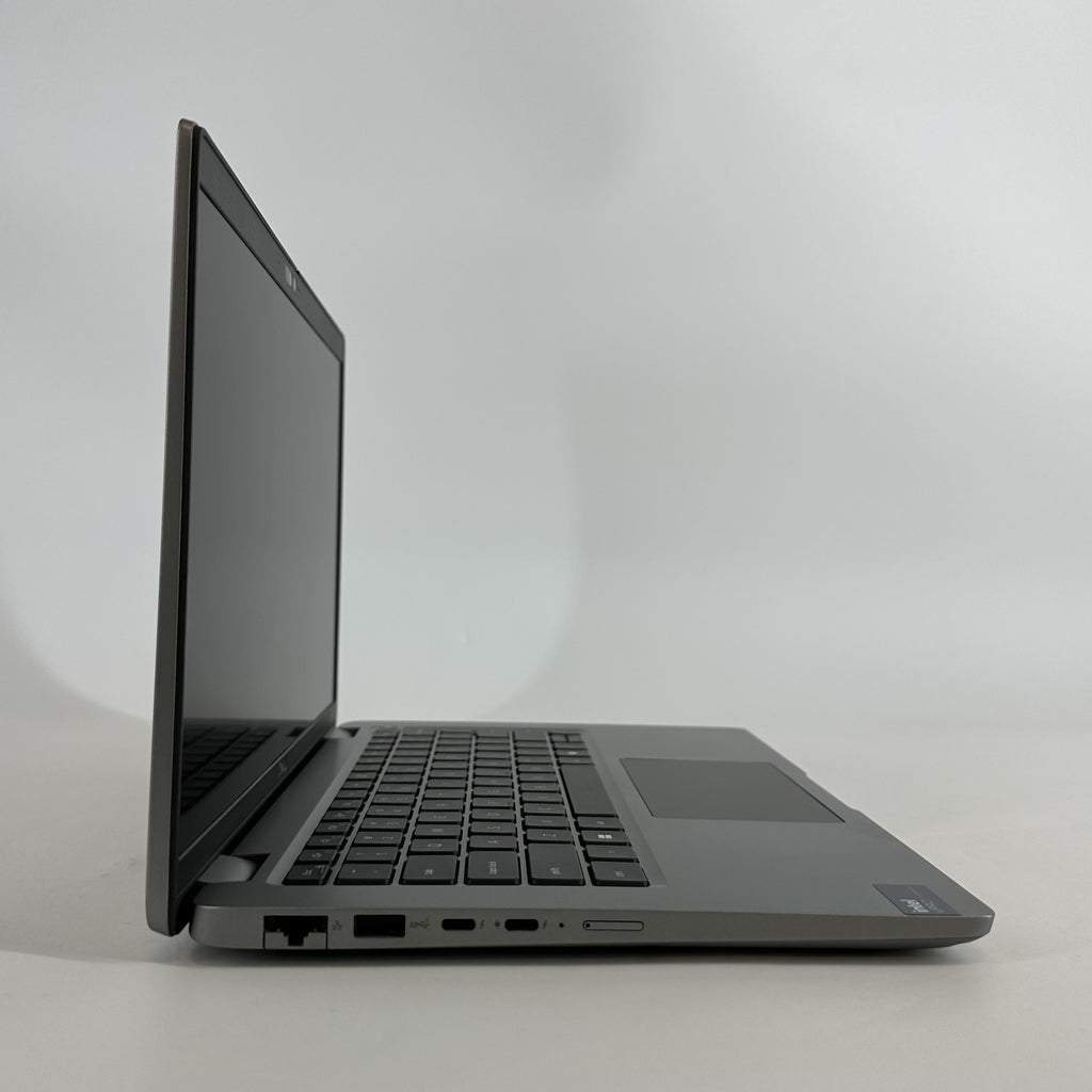 Dell Latitude 5450 14 Gray 1.6 GHz Intel Core Ultra 5 32GB RAM 512GB Solid State Drive