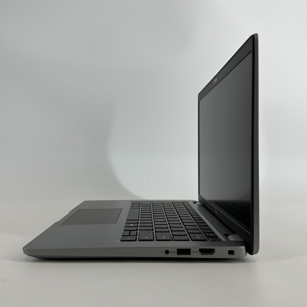 Dell Latitude 5450 14 Gray 1.6 GHz Intel Core Ultra 5 32GB RAM 512GB Solid State Drive