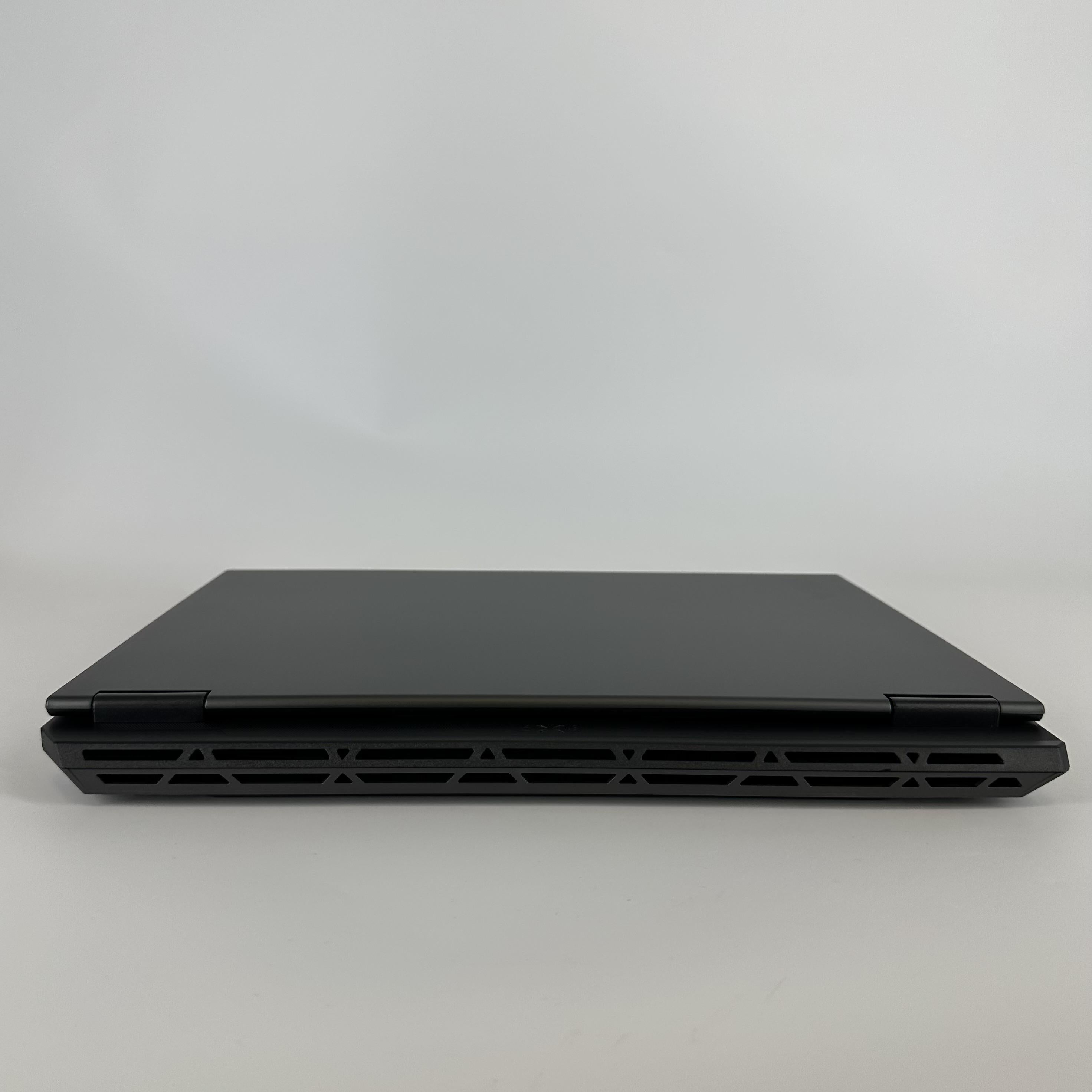 Asus TUF F16 16 Jaeger Gray 2.2 GHz Intel Core i7 14th Gen. 32GB RAM 512GB Solid State Drive 4TB Solid State Drive NVIDIA GeForce RTX 5060 8 GB