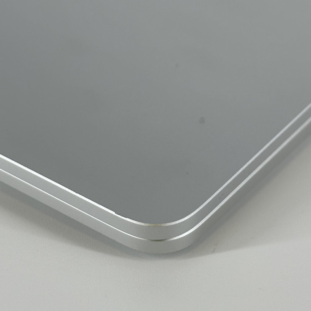 Microsoft Surface Laptop 7 13.8 Platinum WiFi 2.2 GHz Intel Core Ultra 7 Series 2 32GB RAM 512GB Solid State Drive