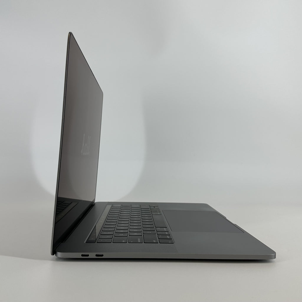 Apple MacBook Pro 15 Touch Bar 2018 Space Gray 2.9 GHz Intel Core i9 8th Gen. 32GB RAM 1TB Solid State Drive AMD Radeon Pro 560X 4 GB