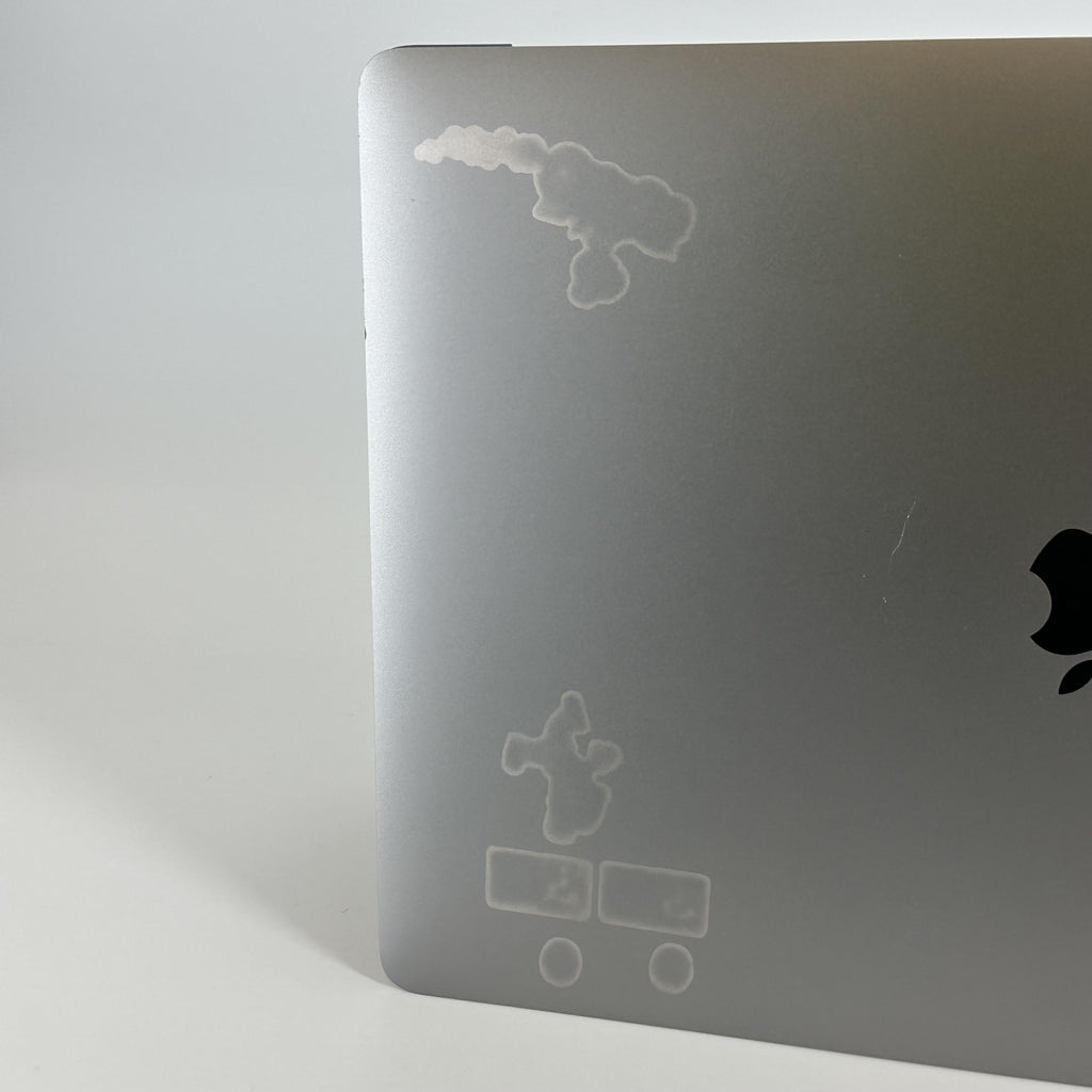 Apple MacBook Pro 15 Touch Bar 2018 Space Gray 2.9 GHz Intel Core i9 8th Gen. 32GB RAM 1TB Solid State Drive AMD Radeon Pro 560X 4 GB