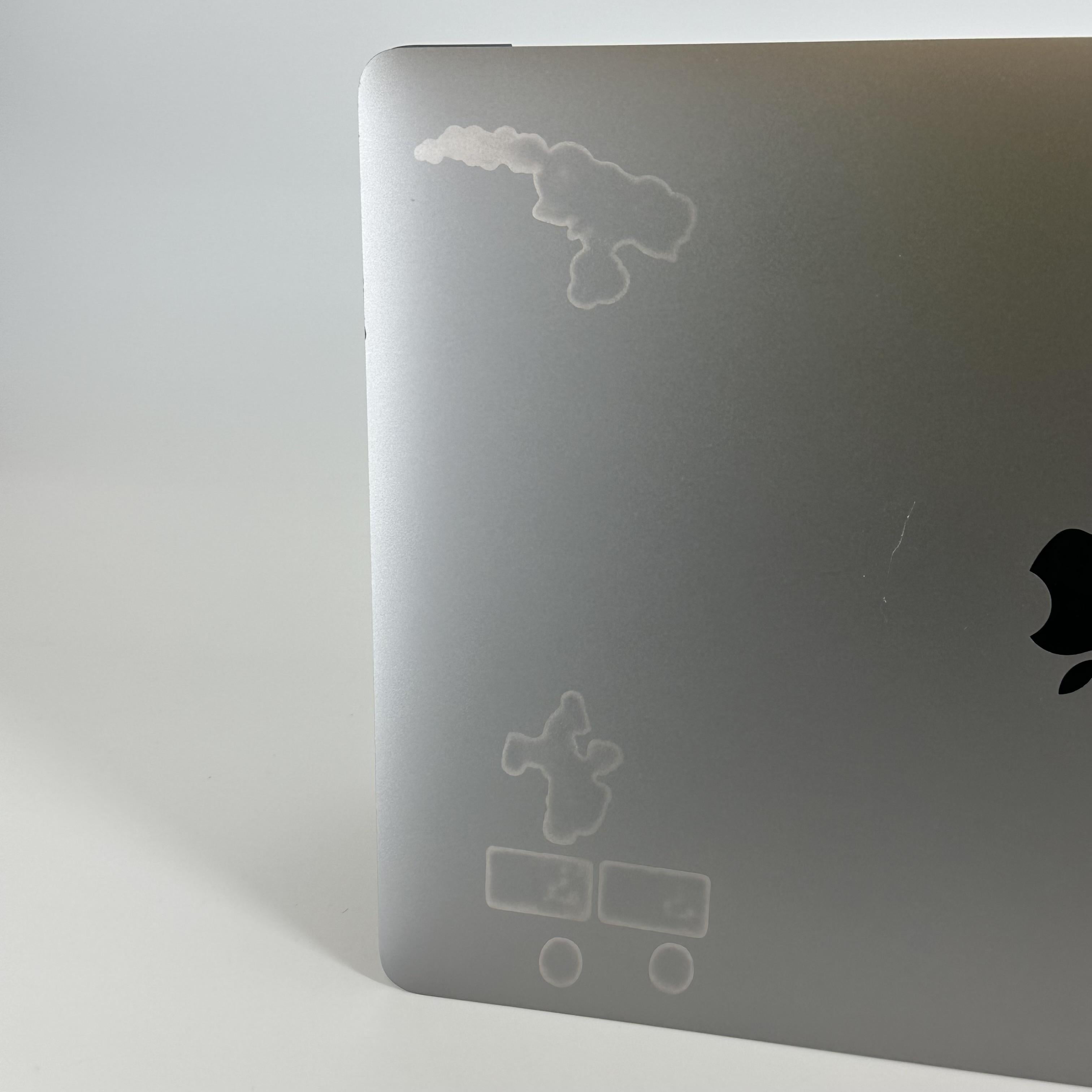 Apple MacBook Pro 15 Touch Bar 2018 Space Gray 2.9 GHz Intel Core i9 8th Gen. 32GB RAM 1TB Solid State Drive AMD Radeon Pro 560X 4 GB