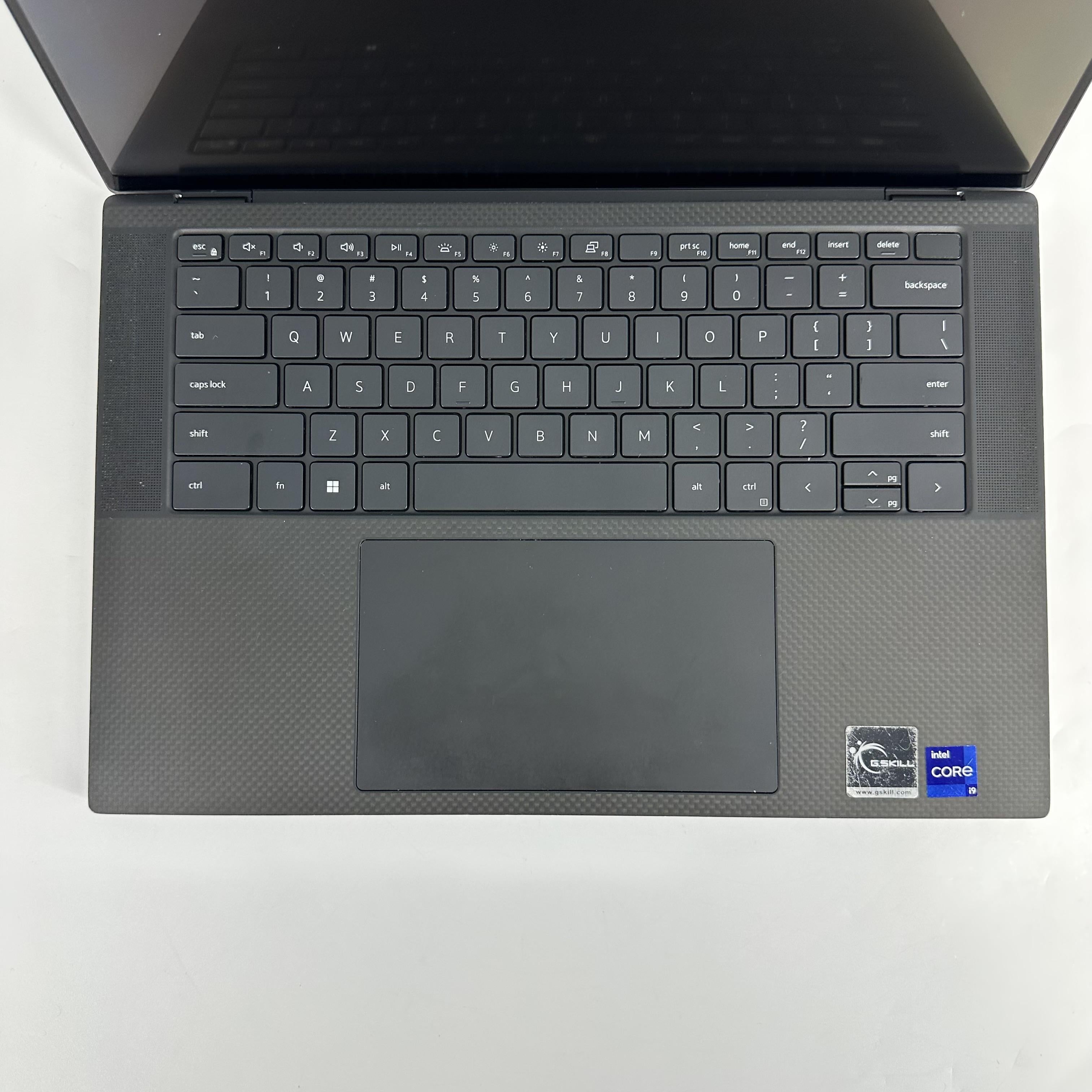 Dell XPS 15 9530 Silver 2.6 GHz Intel Core i9 13th Gen. 32GB RAM 1TB Solid State Drive NVIDIA GeForce RTX 4060 8 GB