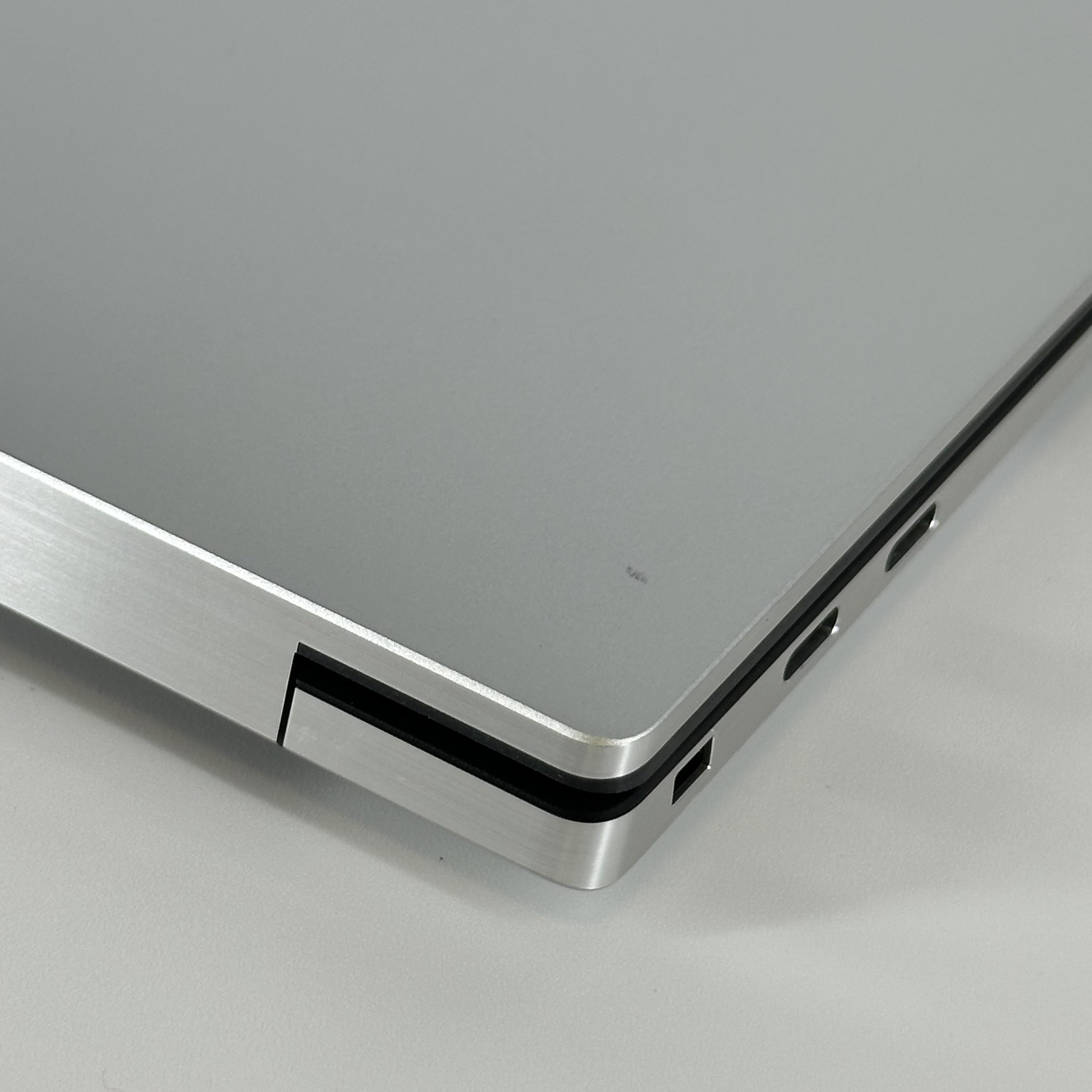 Dell XPS 15 9530 Silver 2.6 GHz Intel Core i9 13th Gen. 64GB RAM 512GB Solid State Drive NVIDIA GeForce RTX 4060 8 GB
