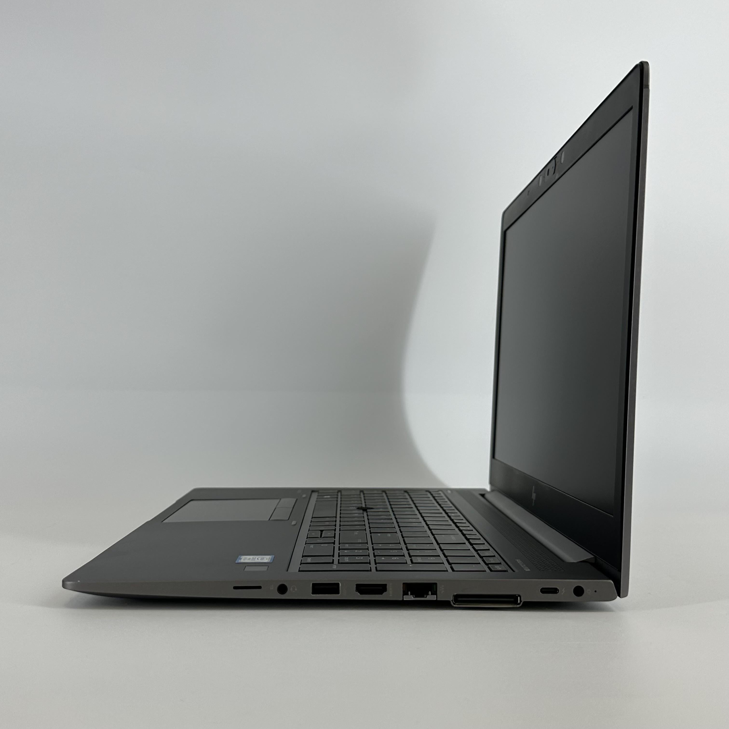 HP ZBook 15u G6 Gray 1.9 GHz Intel Core i7 8th Gen. 16GB RAM 256GB Solid State Drive