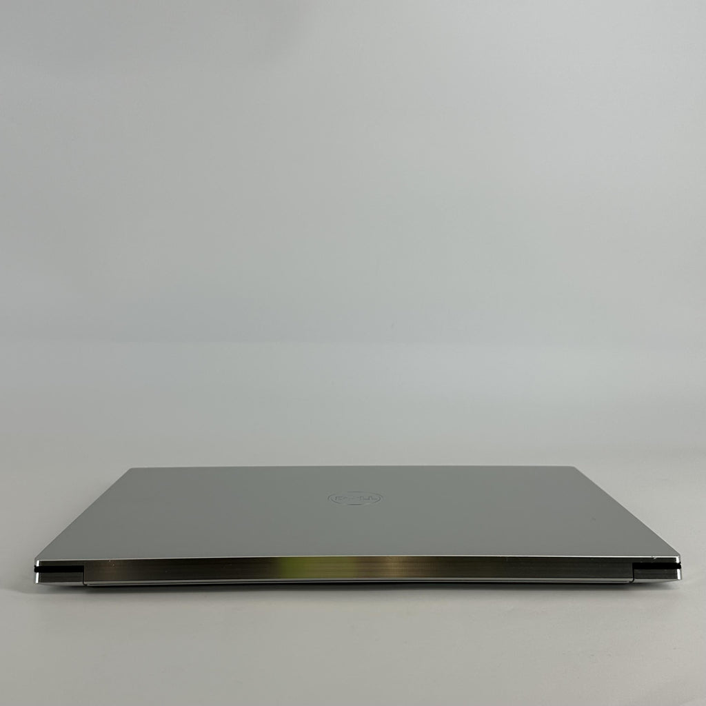 Dell XPS 15 9520 Silver 2.5 GHz Intel Core i9 12th Gen. 64GB RAM 1TB Solid State Drive NVIDIA GeForce RTX 3050 Ti 4 GB