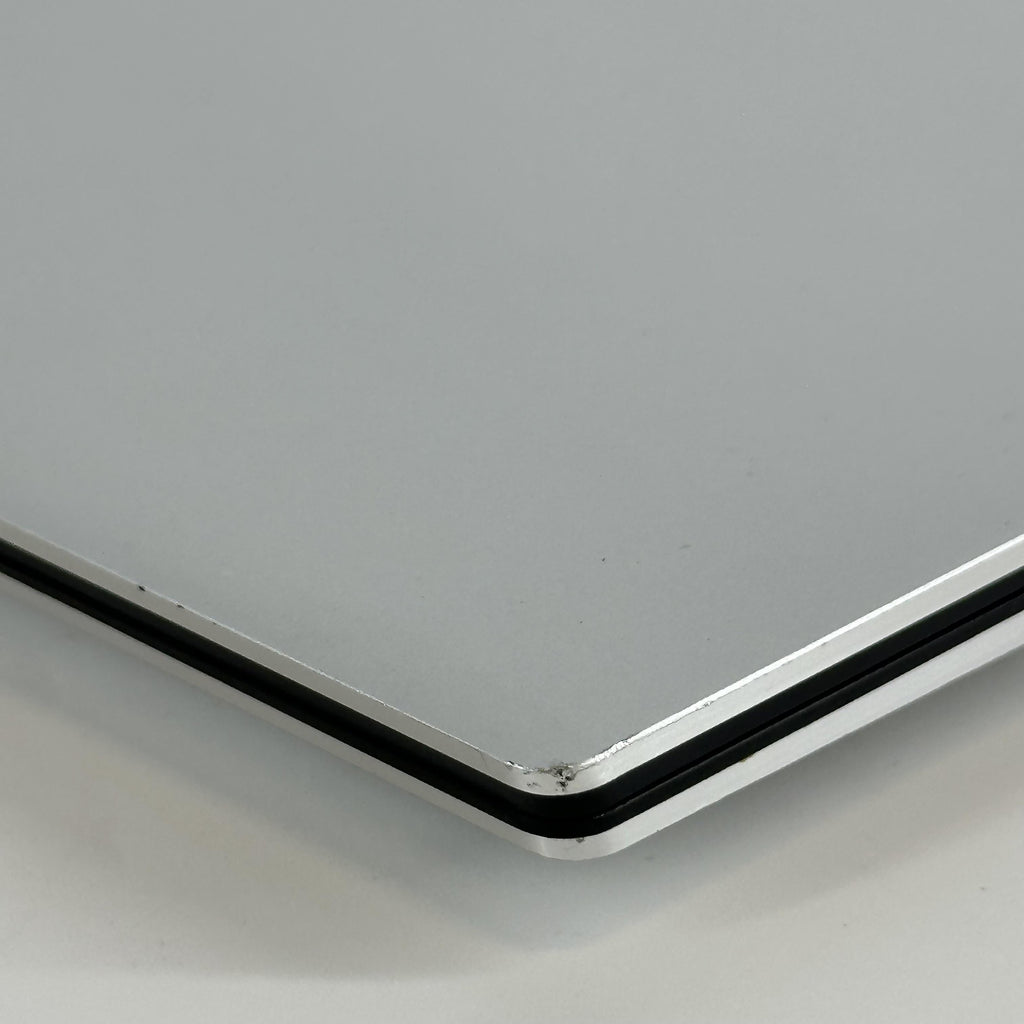 Dell XPS 15 9520 Silver 2.5 GHz Intel Core i9 12th Gen. 64GB RAM 1TB Solid State Drive NVIDIA GeForce RTX 3050 Ti 4 GB