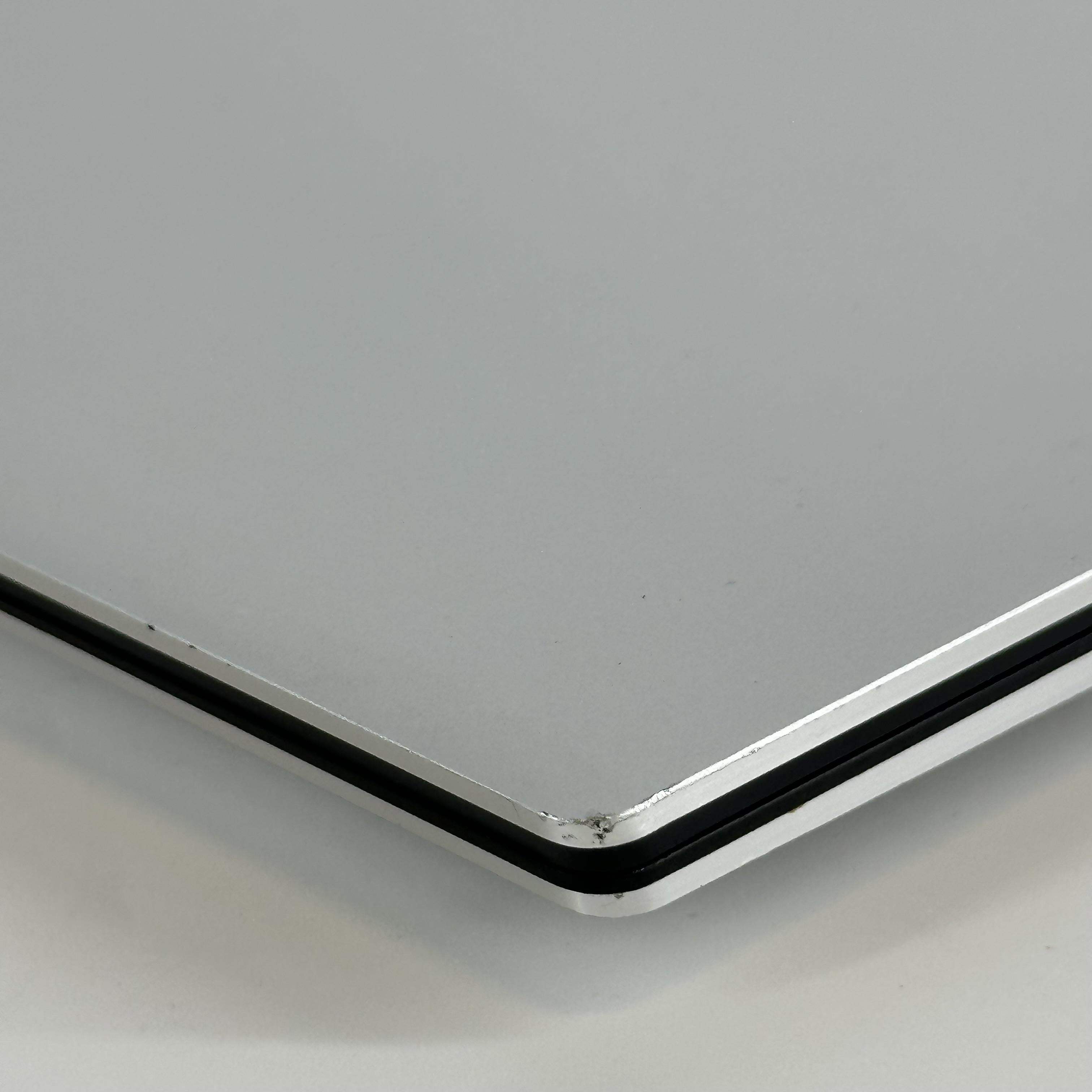 Dell XPS 15 9520 Silver 2.5 GHz Intel Core i9 12th Gen. 64GB RAM 1TB Solid State Drive NVIDIA GeForce RTX 3050 Ti 4 GB
