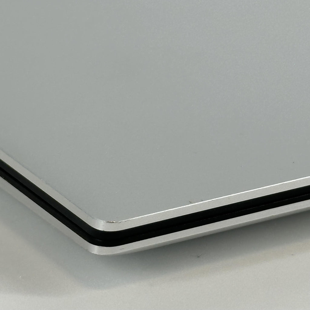 Dell XPS 15 9520 Silver 2.5 GHz Intel Core i9 12th Gen. 64GB RAM 1TB Solid State Drive NVIDIA GeForce RTX 3050 Ti 4 GB