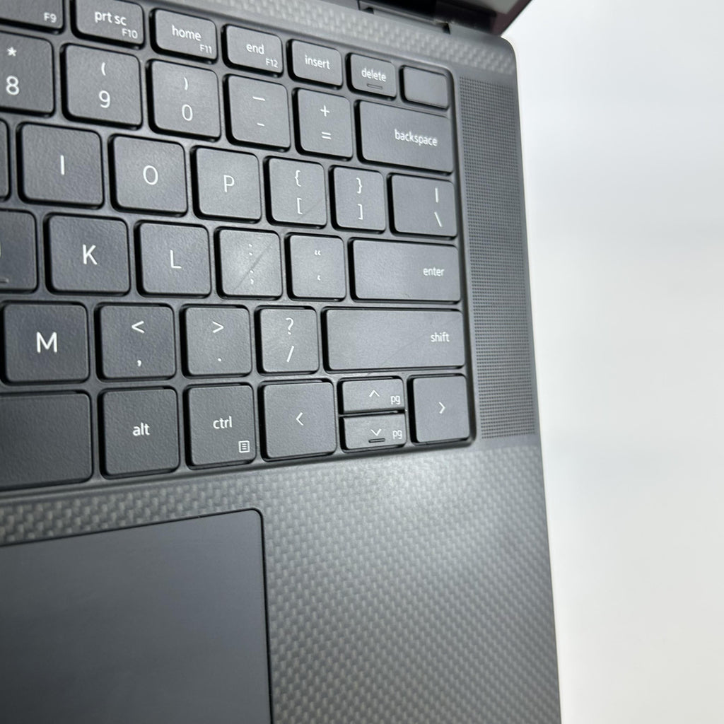 Dell XPS 15 9520 Silver 2.5 GHz Intel Core i9 12th Gen. 64GB RAM 1TB Solid State Drive NVIDIA GeForce RTX 3050 Ti 4 GB