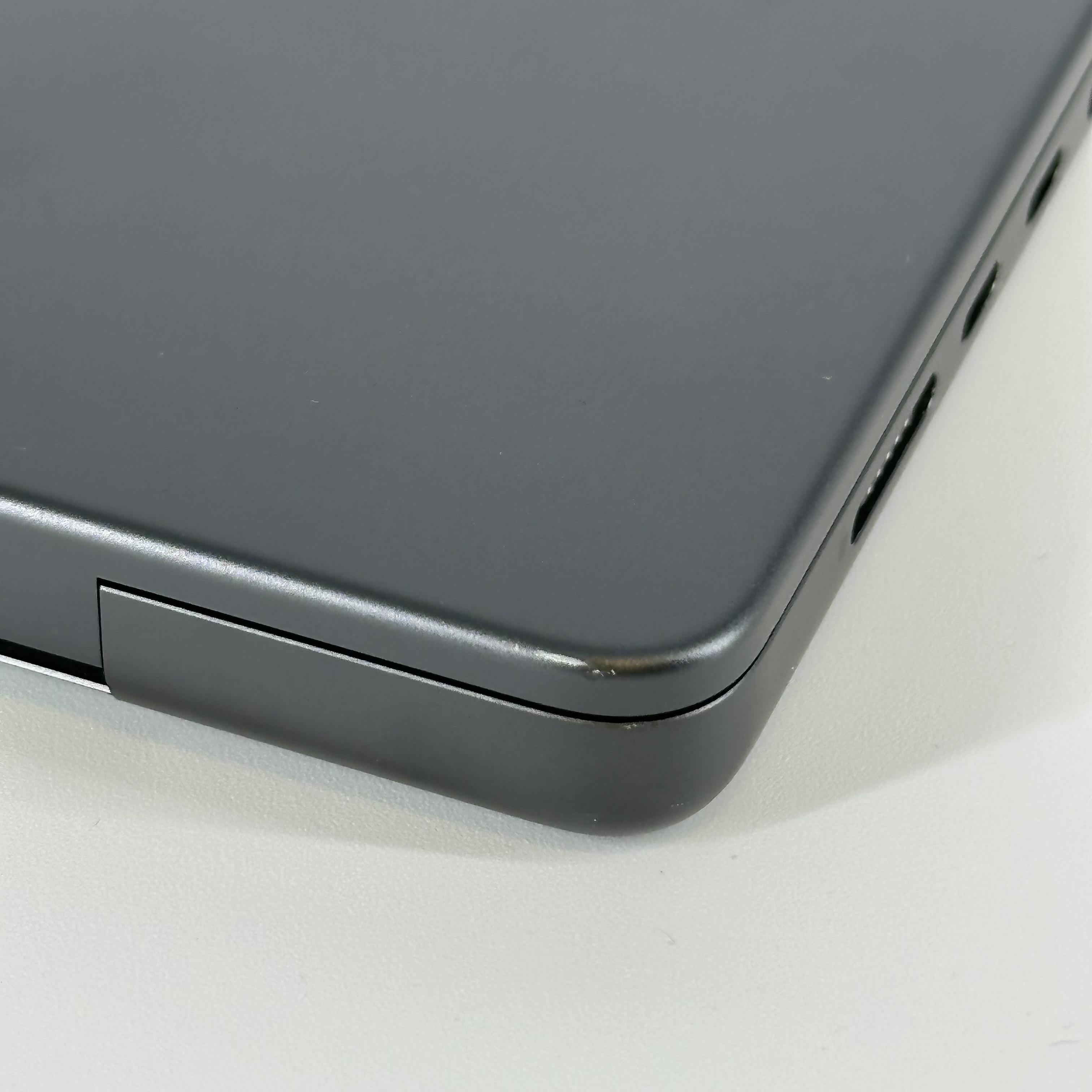 Apple MacBook Pro 16 2024 Space Black M4 Max 16-Core CPU 64GB Unified Memory 1TB Solid State Drive 40-Core GPU