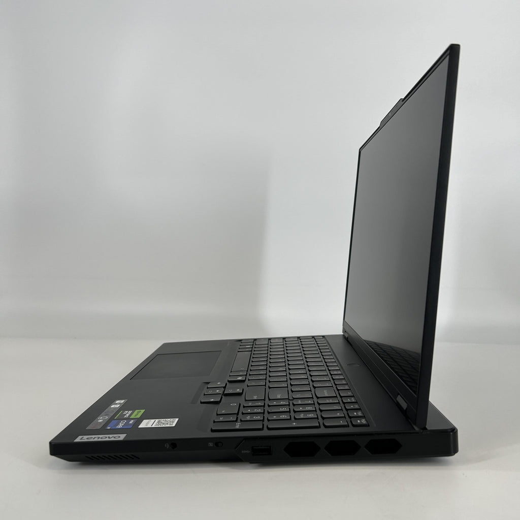 Lenovo Legion Pro 7i Gen 9 16 Black 2.2 GHz Intel Core i9 14th Gen. 32GB RAM 1TB Solid State Drive 1TB Solid State Drive NVIDIA GeForce RTX 4090 16 GB