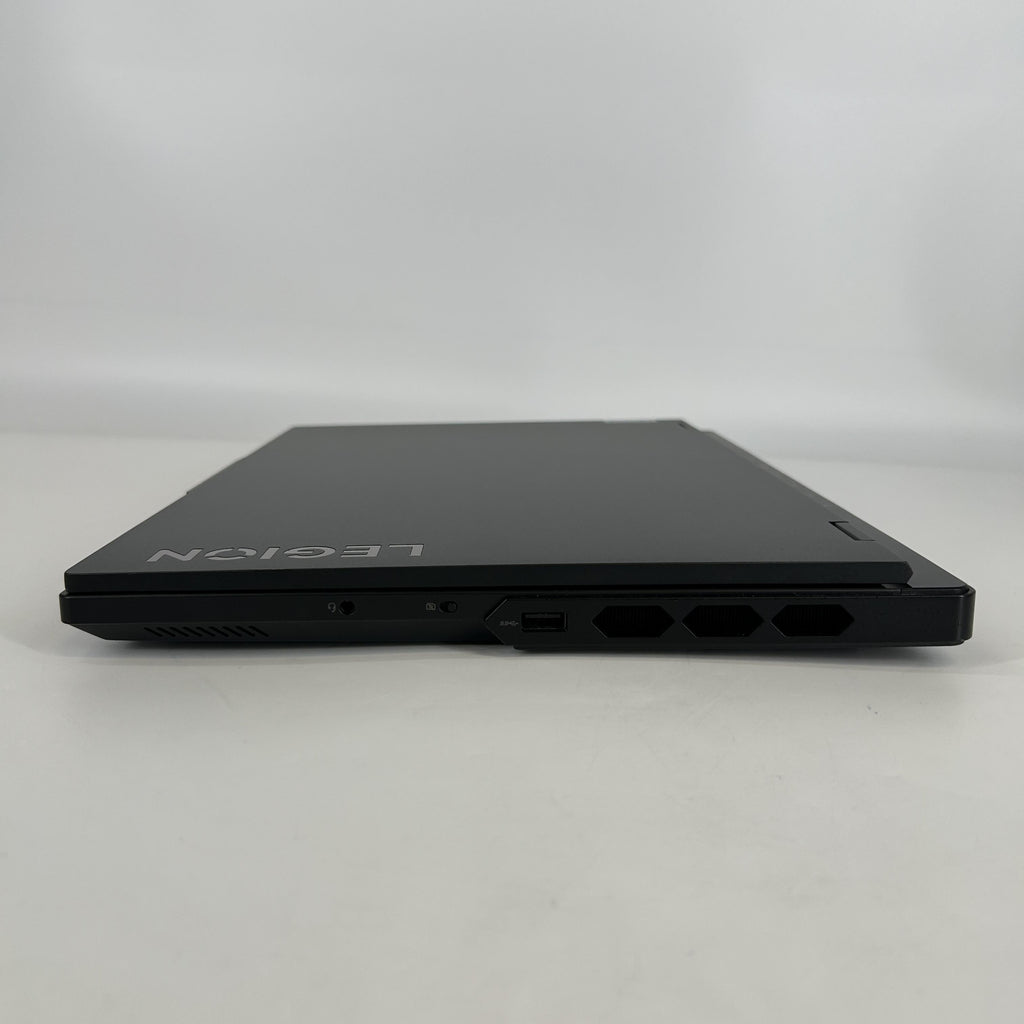 Lenovo Legion Pro 7i Gen 9 16 Black 2.2 GHz Intel Core i9 14th Gen. 32GB RAM 1TB Solid State Drive 1TB Solid State Drive NVIDIA GeForce RTX 4090 16 GB