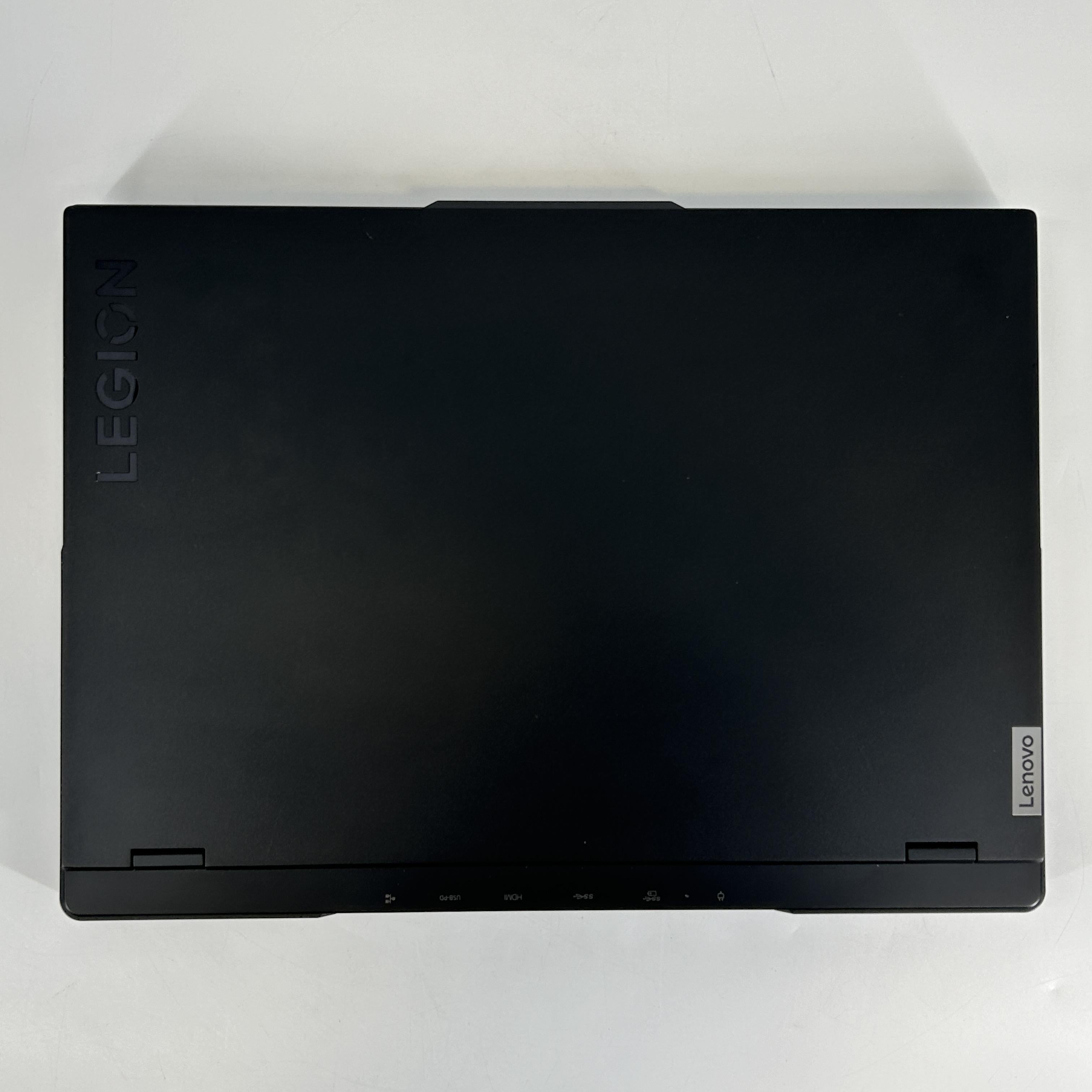 Lenovo Legion Pro 7i Gen 9 16 Black 2.2 GHz Intel Core i9 14th Gen. 32GB RAM 1TB Solid State Drive 1TB Solid State Drive NVIDIA GeForce RTX 4090 16 GB