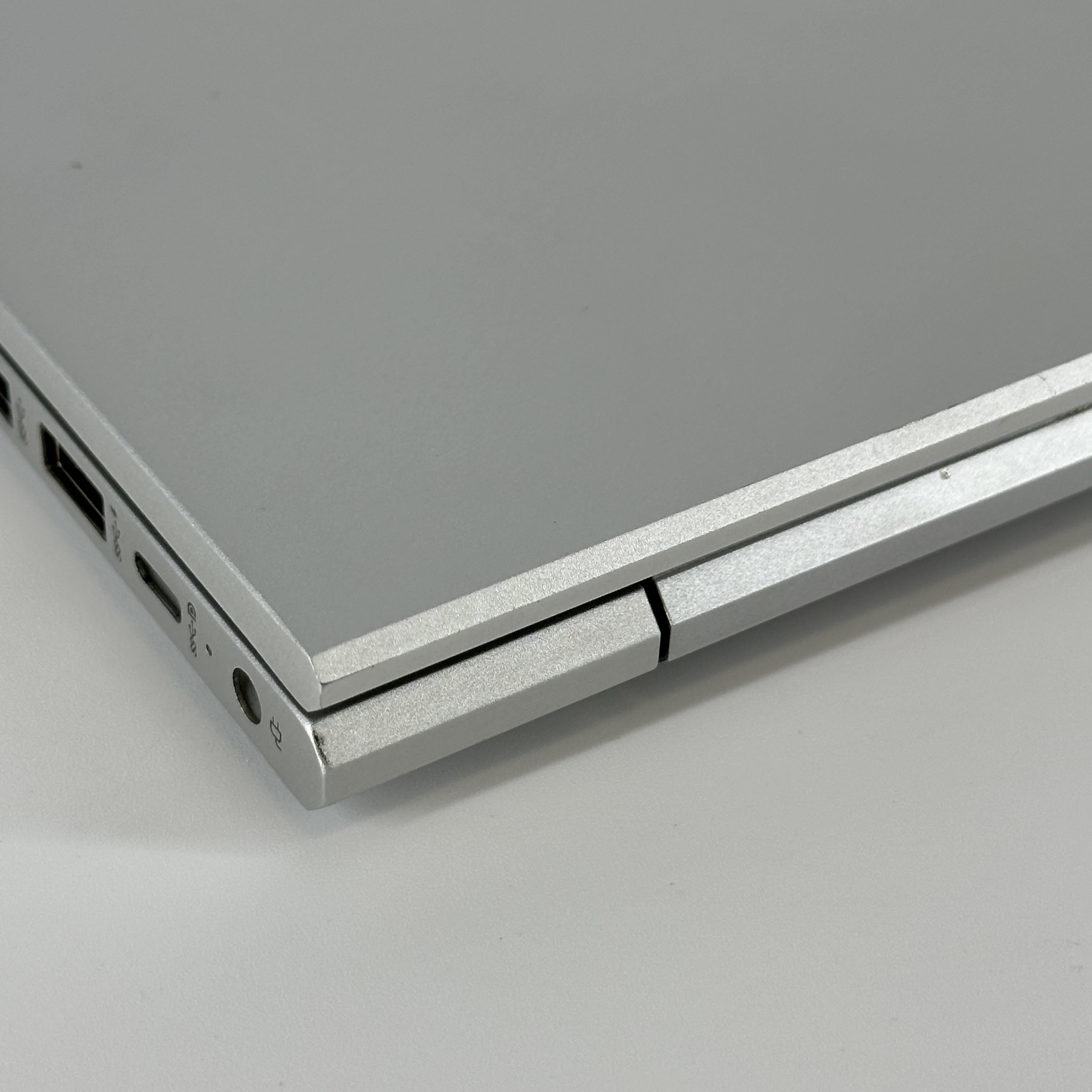 HP ProBook 450 G9 15.6 Silver 1.7 GHz Intel Core i7 12th Gen. 16GB RAM 512GB Solid State Drive