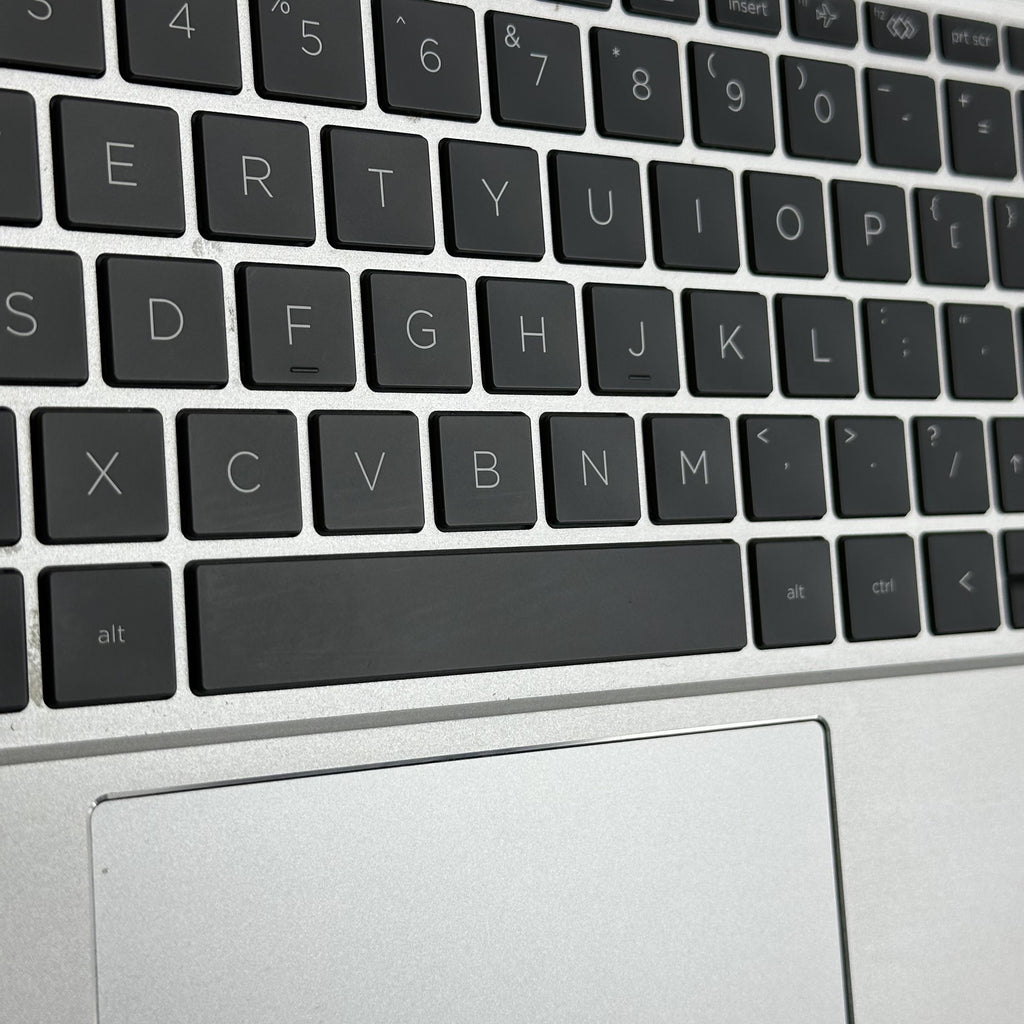 HP ProBook 450 G9 15.6 Silver 1.7 GHz Intel Core i7 12th Gen. 16GB RAM 512GB Solid State Drive