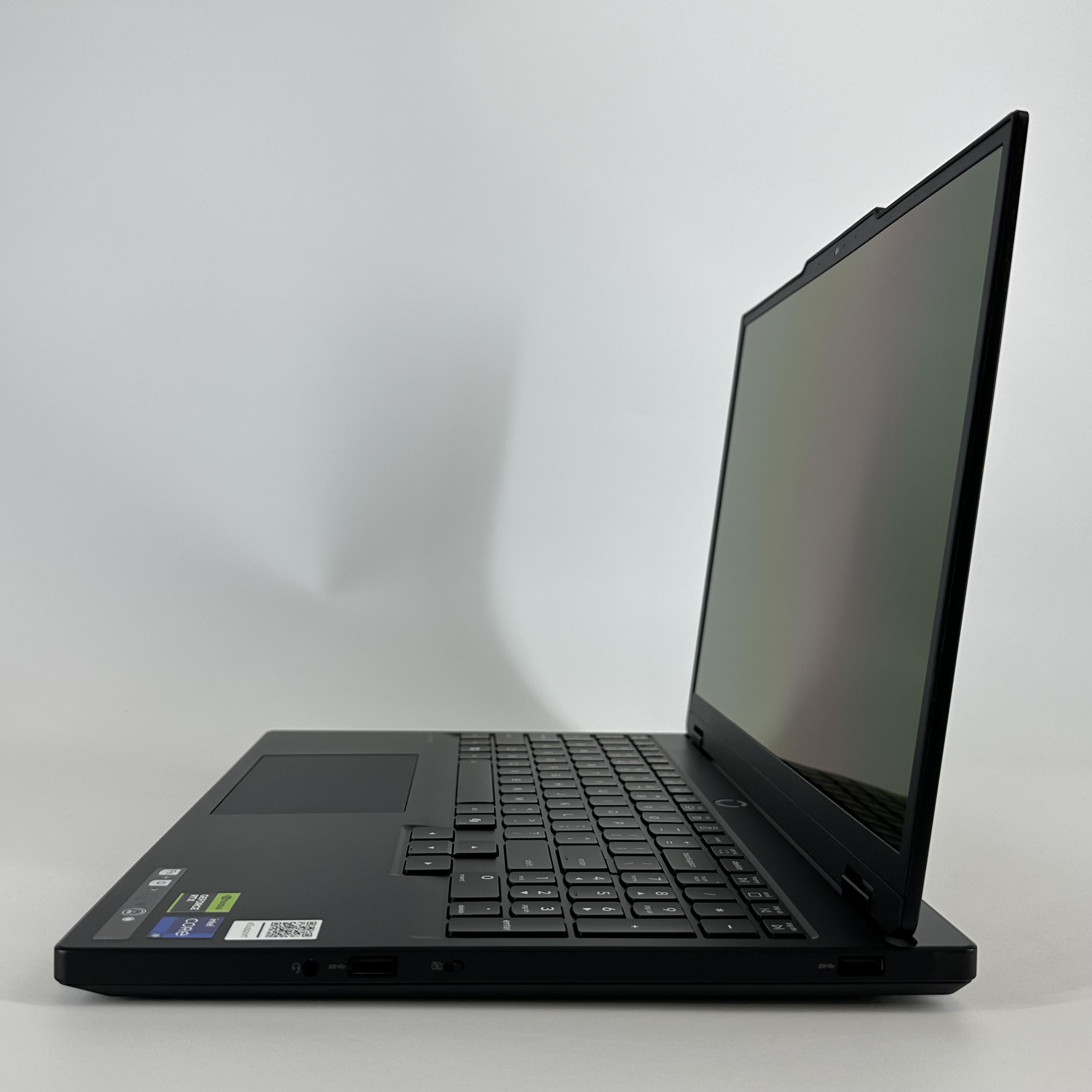 Lenovo Legion 5i Gen 10 15.1 Black 2.2 GHz Intel Core i9 14th Gen. 16GB RAM 1TB Solid State Drive NVIDIA GeForce RTX 5070 8 GB