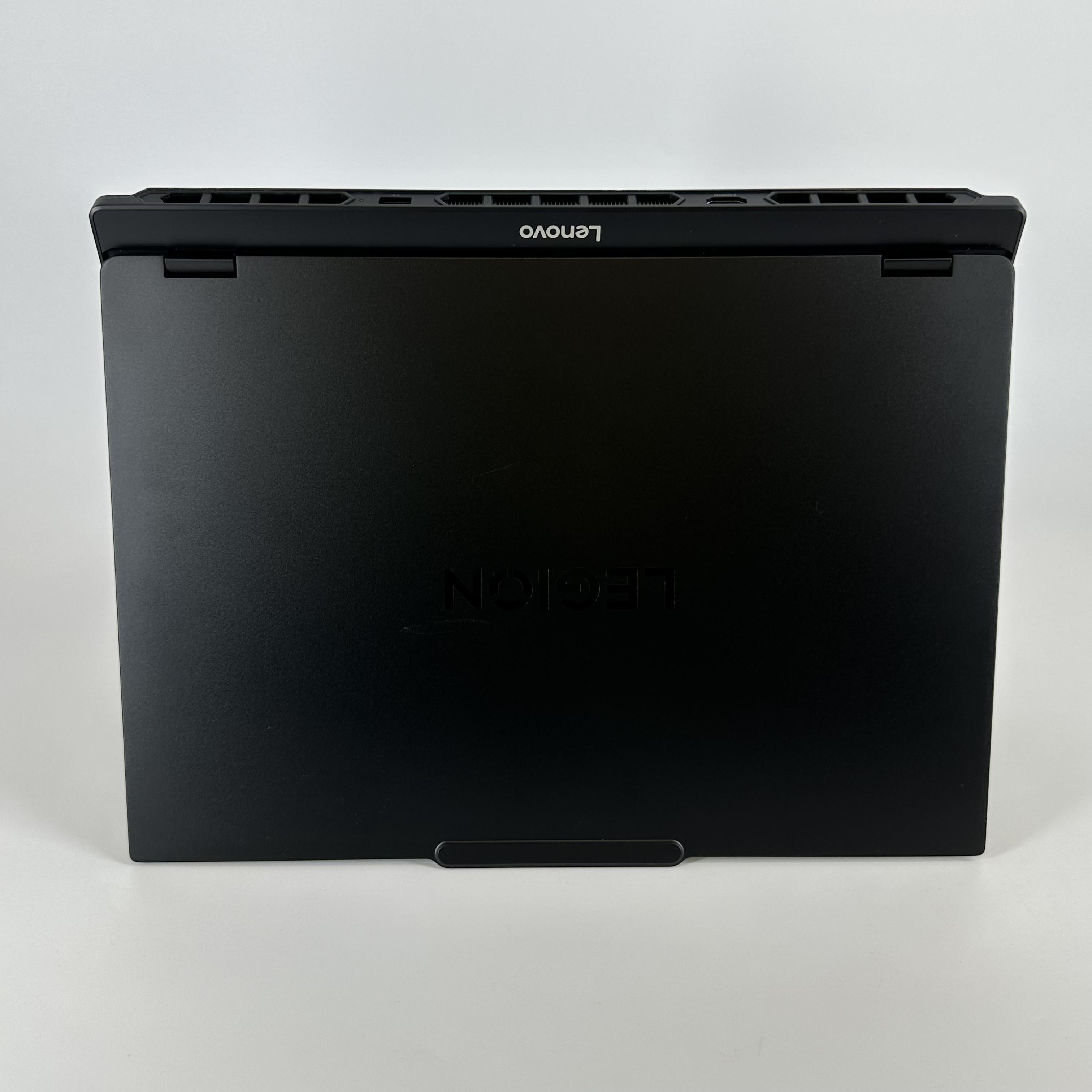 Lenovo Legion 5i Gen 10 15.1 Black 2.2 GHz Intel Core i9 14th Gen. 16GB RAM 1TB Solid State Drive NVIDIA GeForce RTX 5070 8 GB