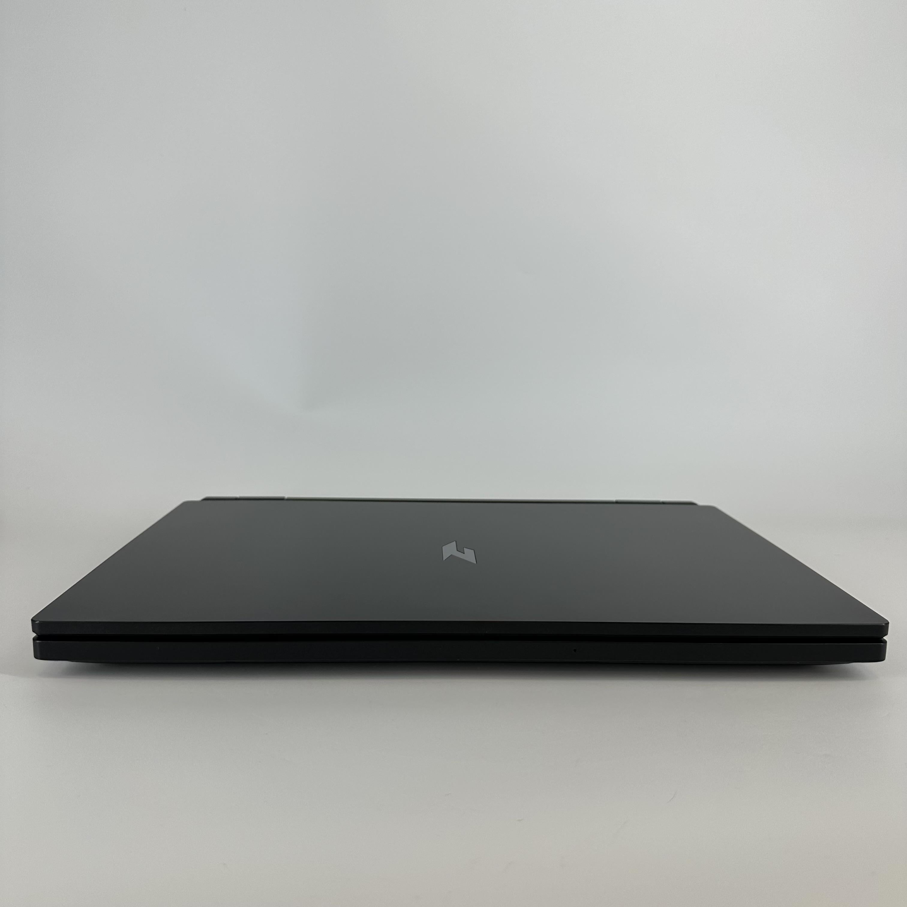 Acer Nitro 17 Black 3.8 GHz AMD Ryzen 7 8845HS 16GB RAM 1TB Solid State Drive NVIDIA GeForce RTX 4060 8 GB