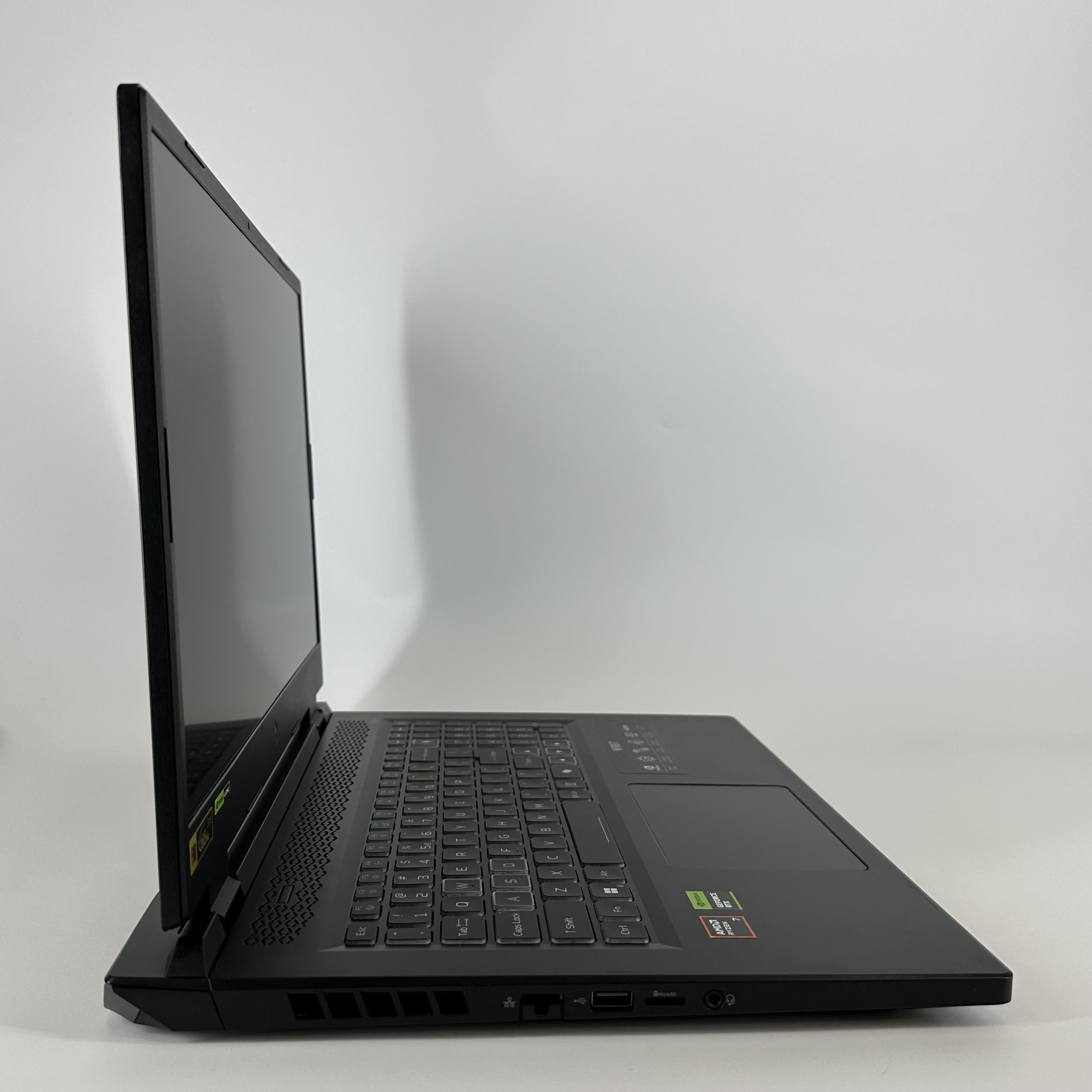 Acer Nitro 17 Black 3.8 GHz AMD Ryzen 7 8845HS 16GB RAM 1TB Solid State Drive NVIDIA GeForce RTX 4060 8 GB