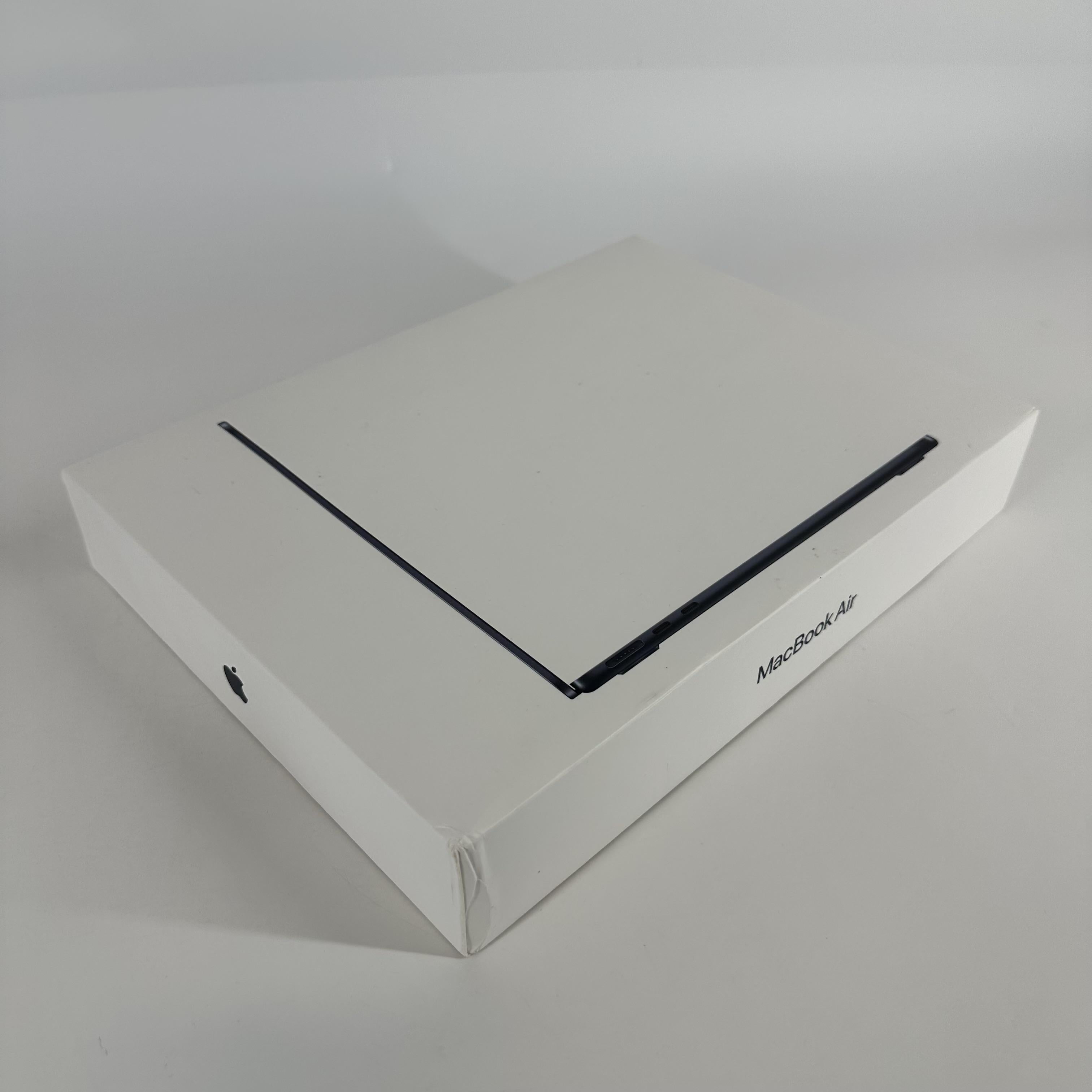 MacBook Air 13 2022 Blue 3.49 GHz M2 8-Core CPU 8GB Unified Memory 256GB Solid State Drive 8-Core GPU