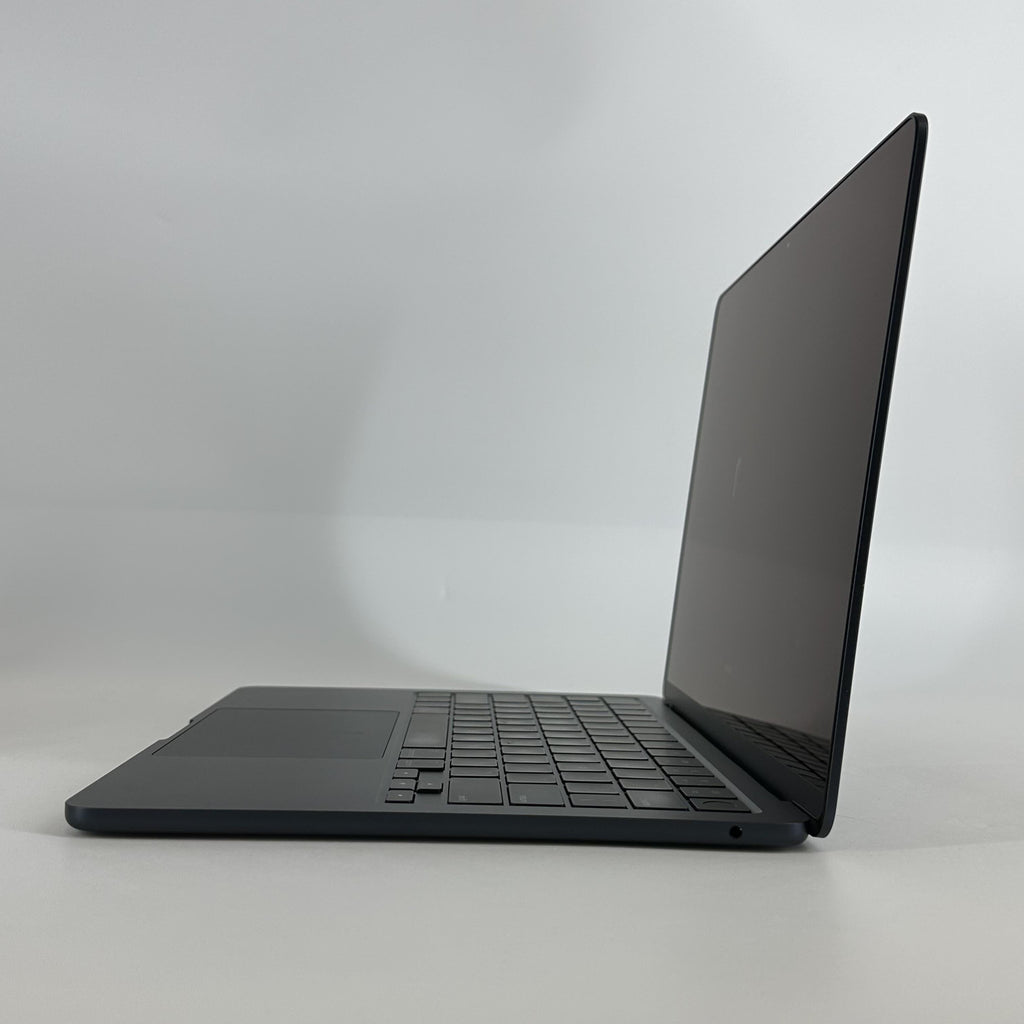 MacBook Air 13 2022 Blue 3.49 GHz M2 8-Core CPU 8GB Unified Memory 256GB Solid State Drive 8-Core GPU