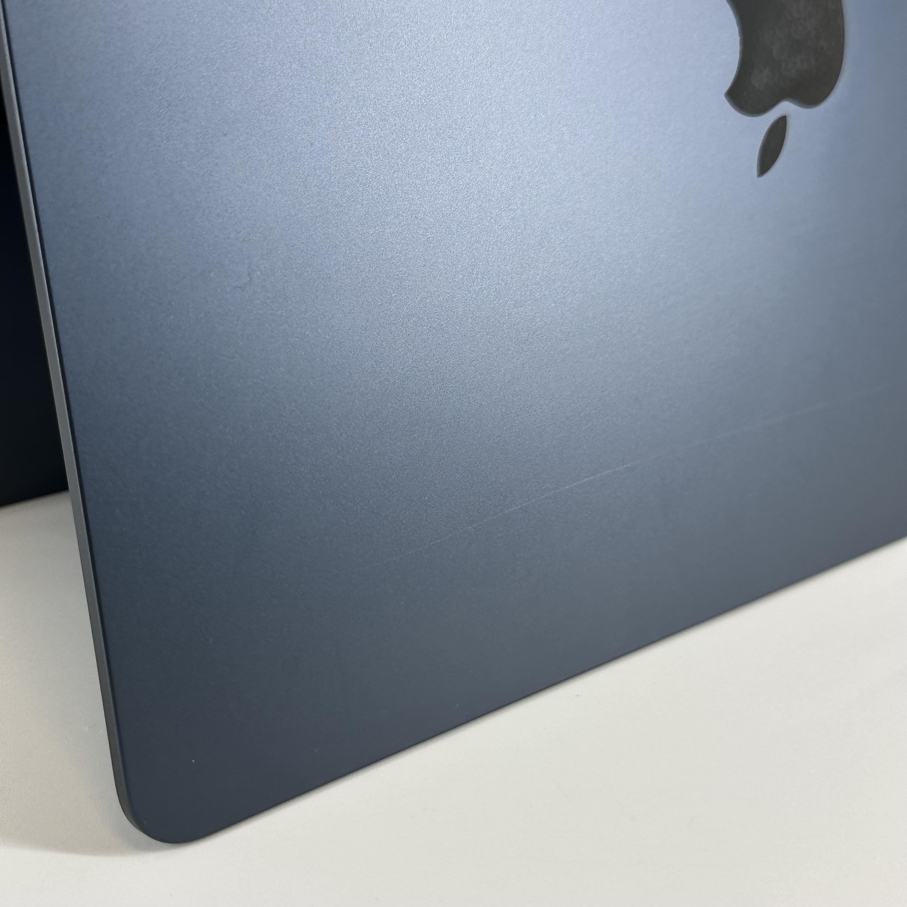 MacBook Air 13 2022 Blue 3.49 GHz M2 8-Core CPU 8GB Unified Memory 256GB Solid State Drive 8-Core GPU