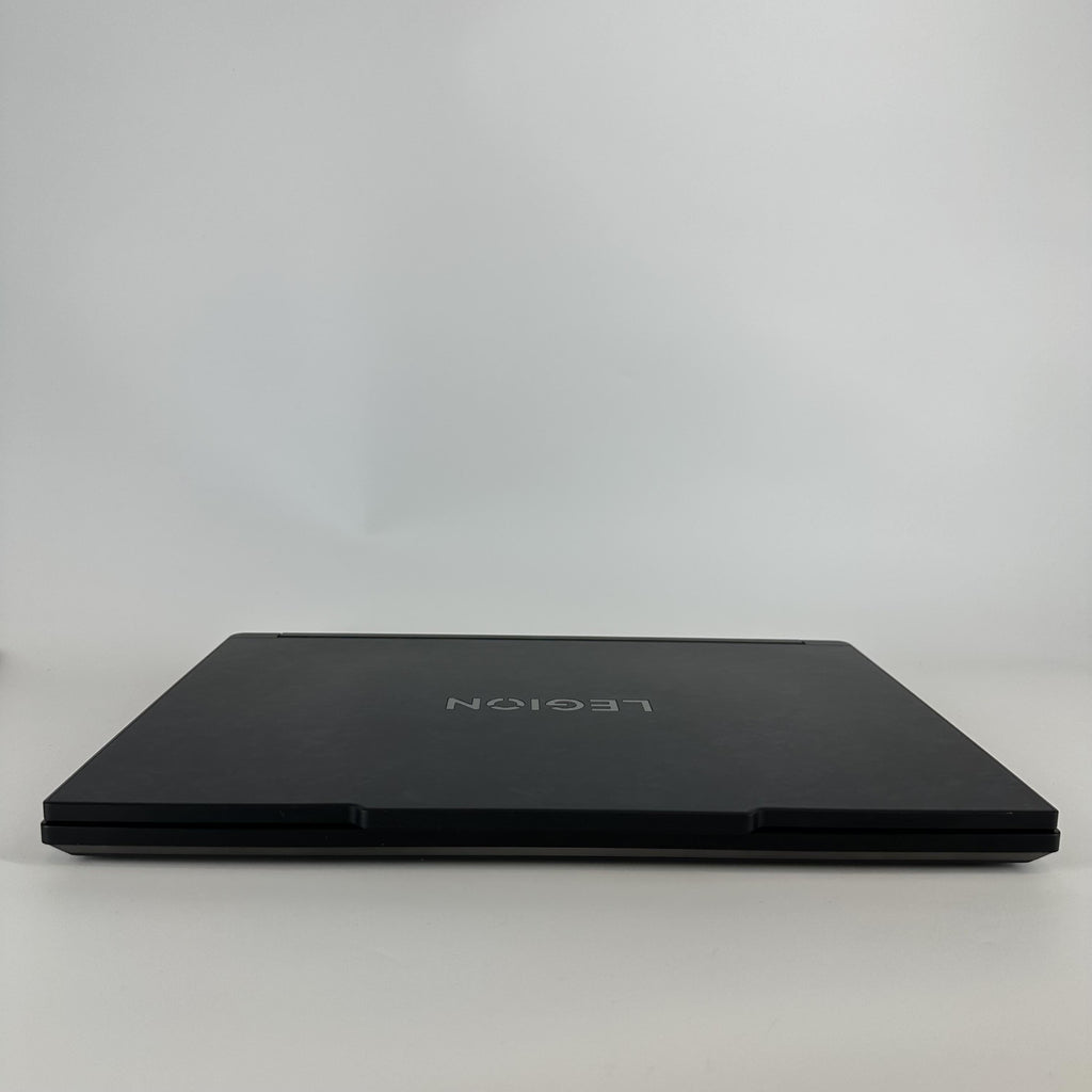 Lenovo Legion 9i Gen 10 16 Black 2.7 GHz Intel Core Ultra 9 Series 2 32GB RAM 1TB Solid State Drive NVIDIA GeForce RTX 5080 16 GB