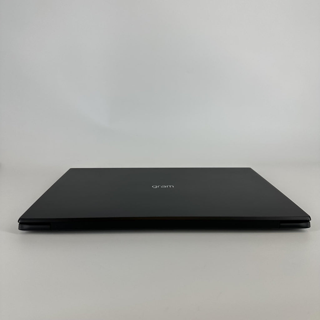 LG Gram Pro 17 Black 2.2 GHz Intel Core Ultra 7 Series 2 32GB RAM 1TB Solid State Drive 1TB Solid State Drive