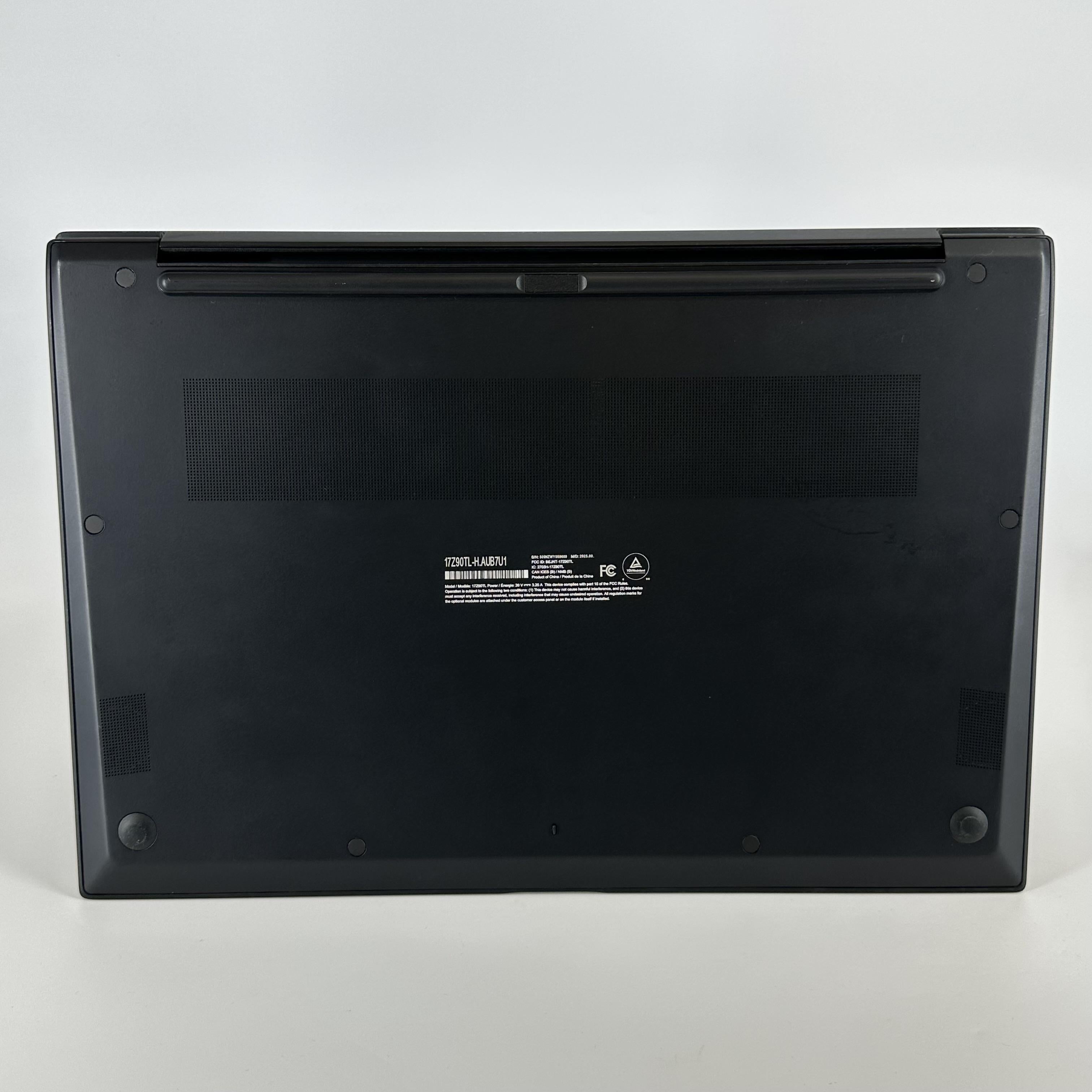LG Gram Pro 17 Black 2.2 GHz Intel Core Ultra 7 Series 2 32GB RAM 1TB Solid State Drive 1TB Solid State Drive