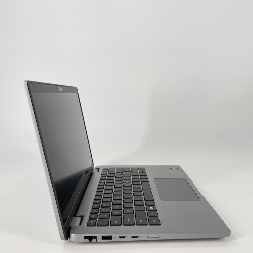 Dell Latitude 5440 14 Gray 1.8 GHz Intel Core i7 13th Gen. 16GB RAM 512GB Solid State Drive