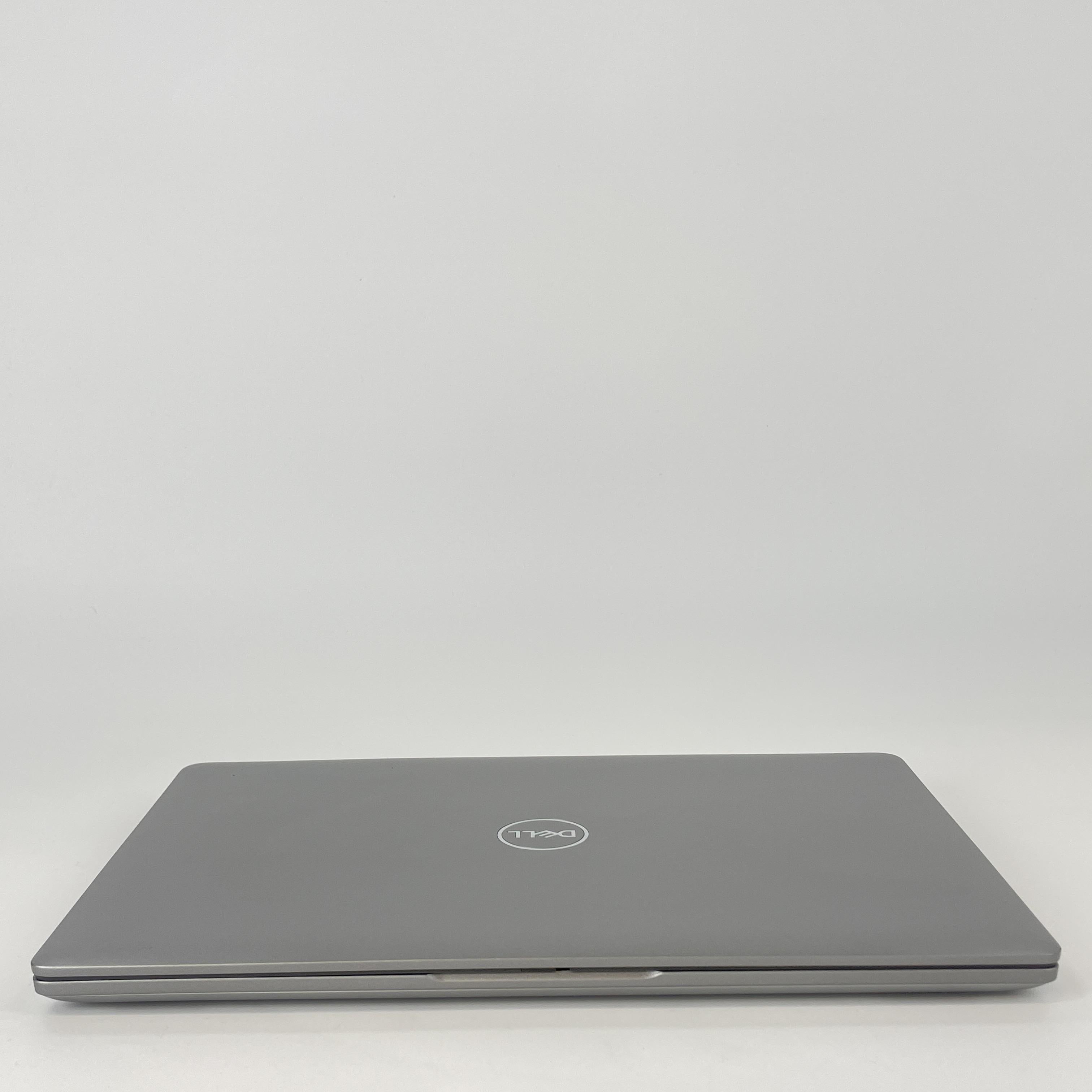 Dell Latitude 5440 14 Gray 1.8 GHz Intel Core i7 13th Gen. 16GB RAM 512GB Solid State Drive
