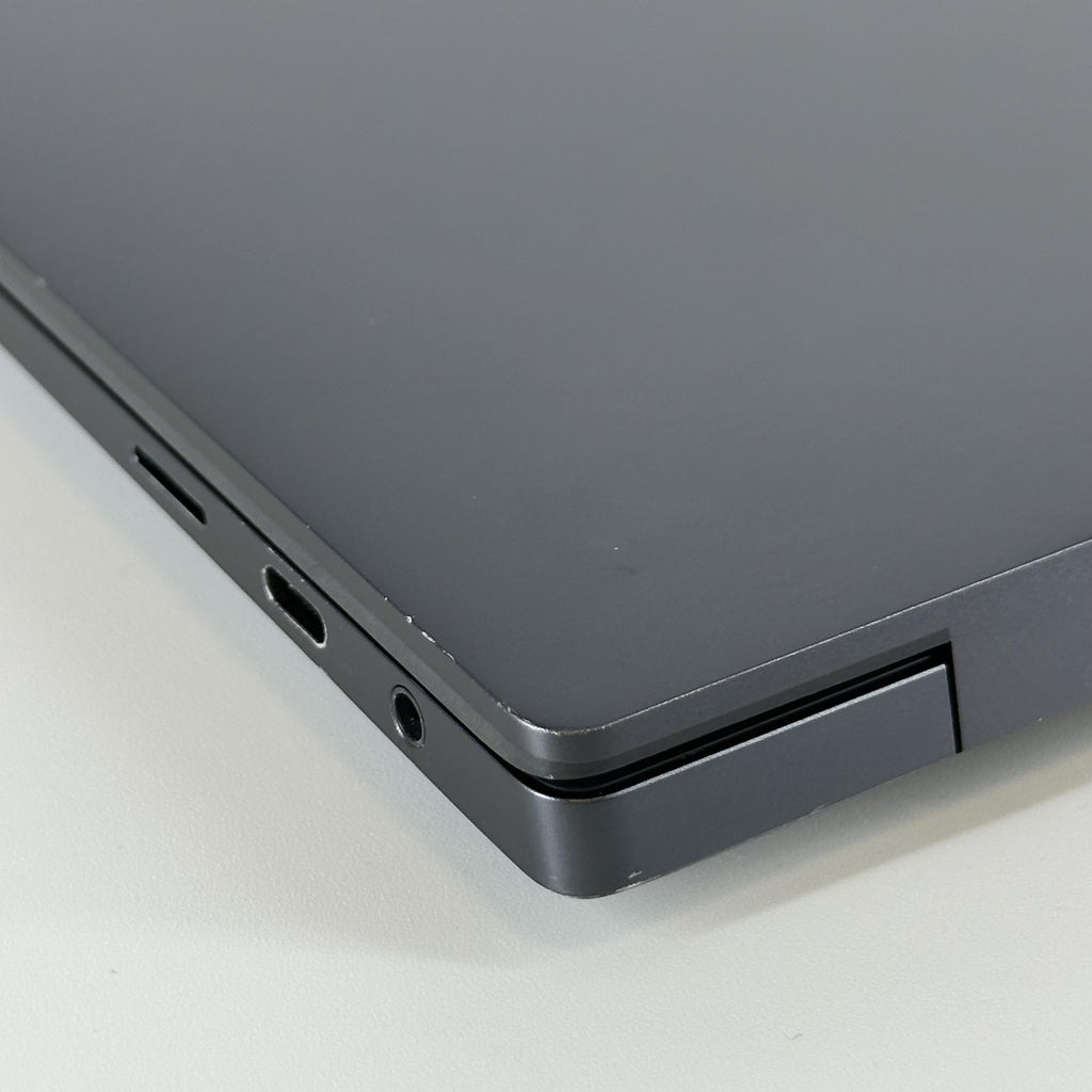 Dell XPS 16 9640 Graphite 3.8 GHz Intel Core Ultra 7 32GB RAM 1TB Solid State Drive NVIDIA GeForce RTX 4060 8 GB
