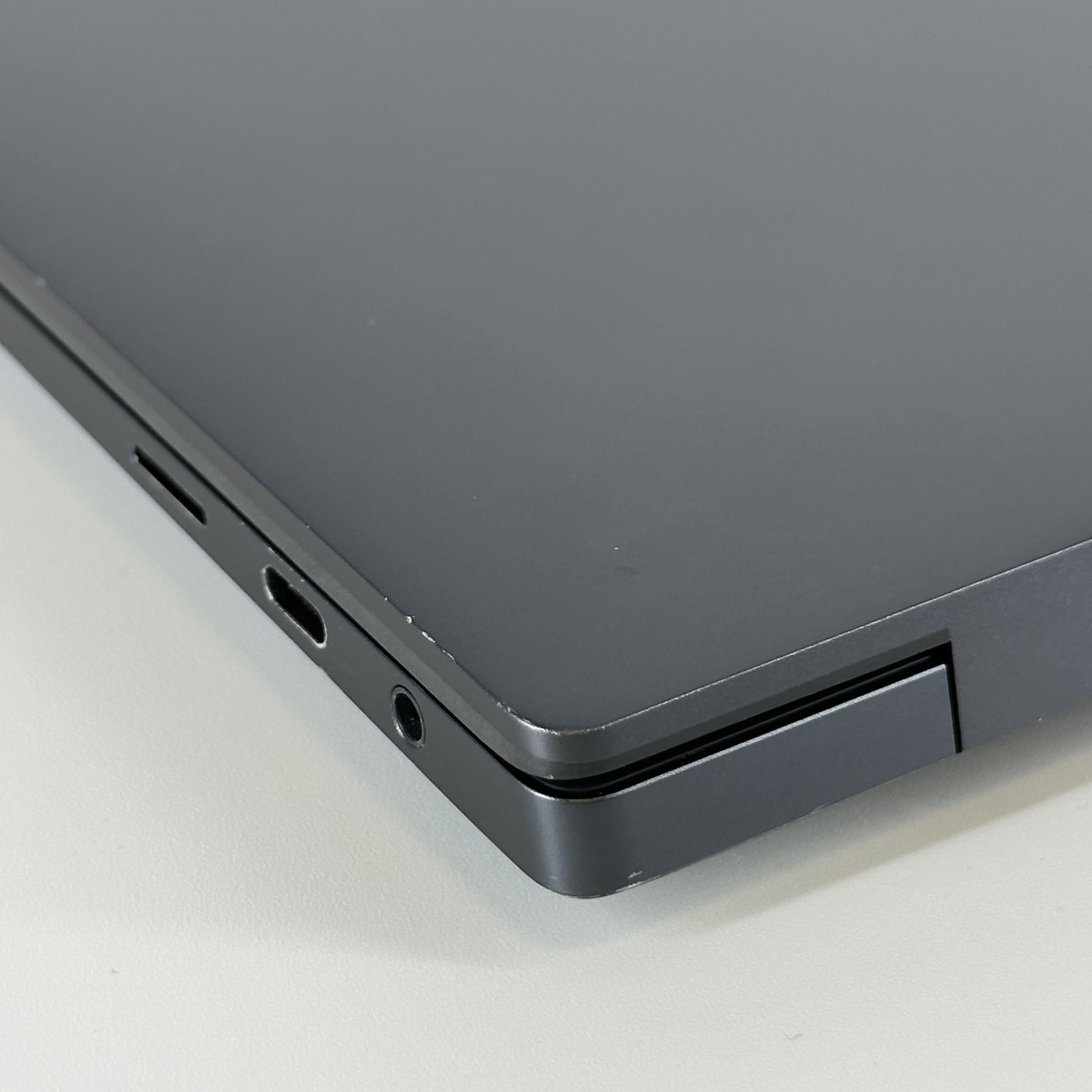 Dell XPS 16 9640 Graphite 3.8 GHz Intel Core Ultra 7 32GB RAM 1TB Solid State Drive NVIDIA GeForce RTX 4060 8 GB