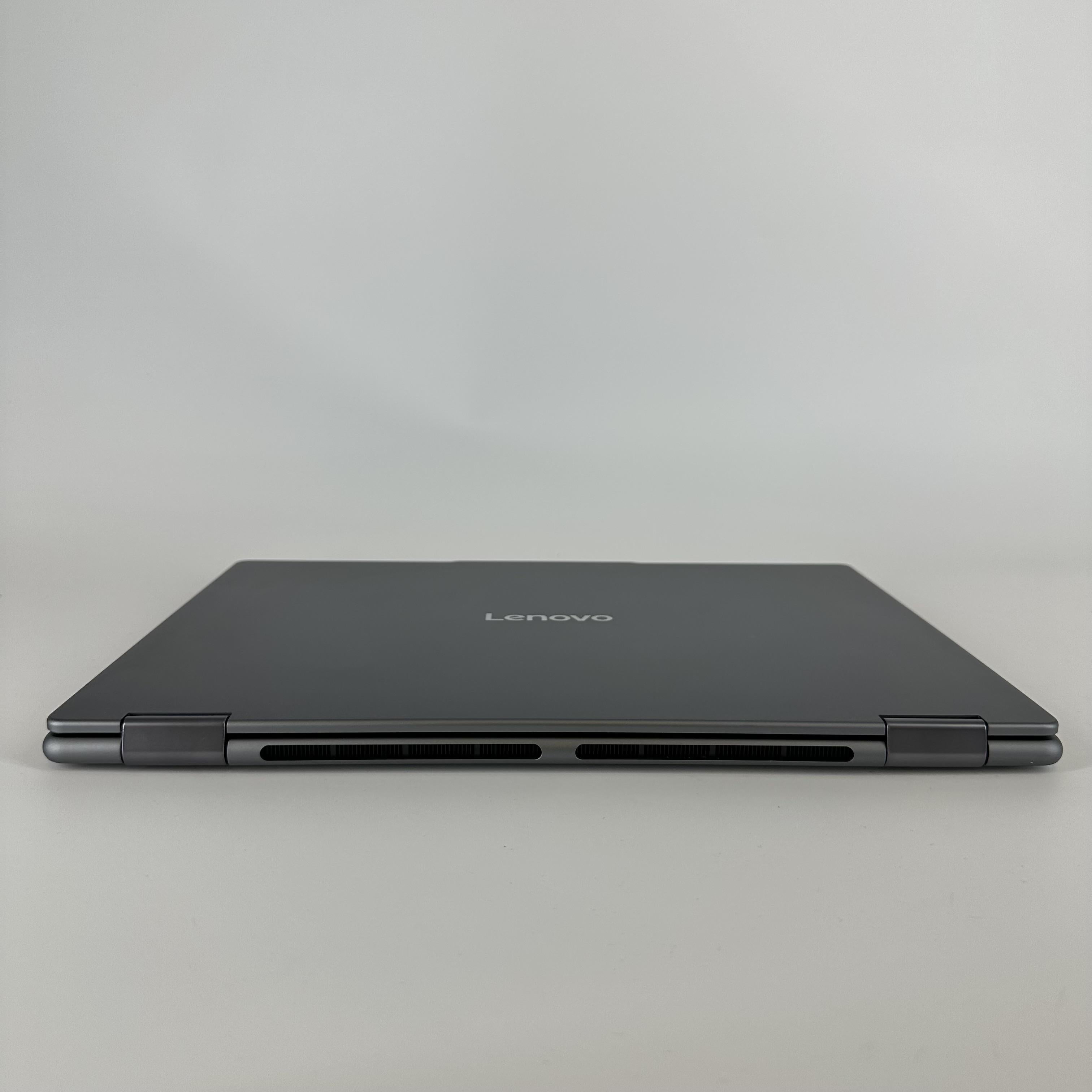 Lenovo Yoga 7i 16 Gray 2.1 GHz Intel Core Ultra 5 Series 2 16GB RAM 512GB Solid State Drive