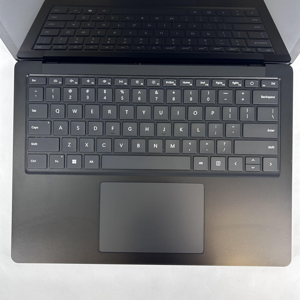Microsoft Surface Laptop 5 13.5 Black 2.7 GHz Intel Core i7 12th Gen. 16GB RAM 512GB Solid State Drive