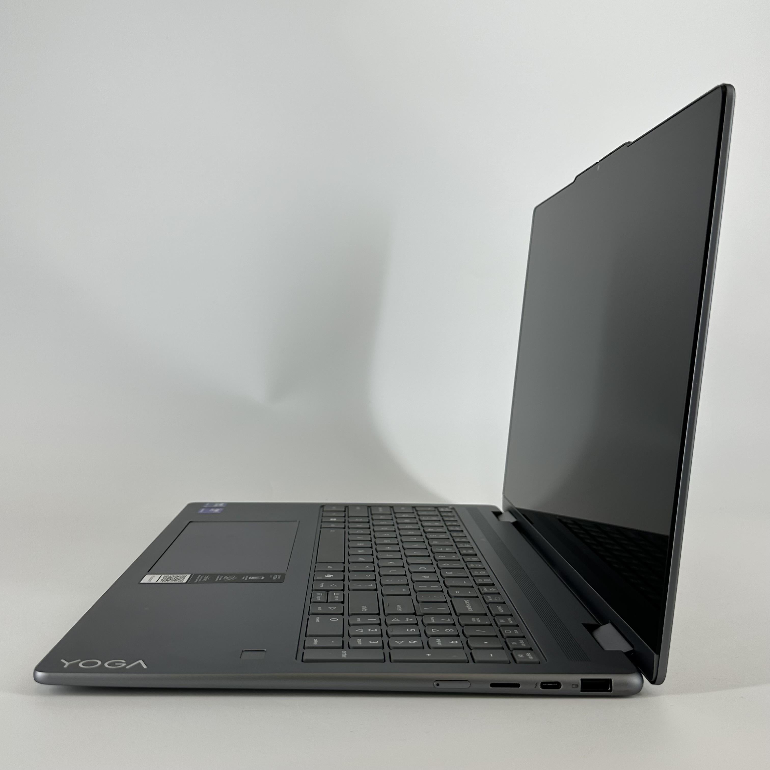Lenovo Yoga 7i 16 Gray 2.1 GHz Intel Core Ultra 5 Series 2 16GB RAM 512GB Solid State Drive