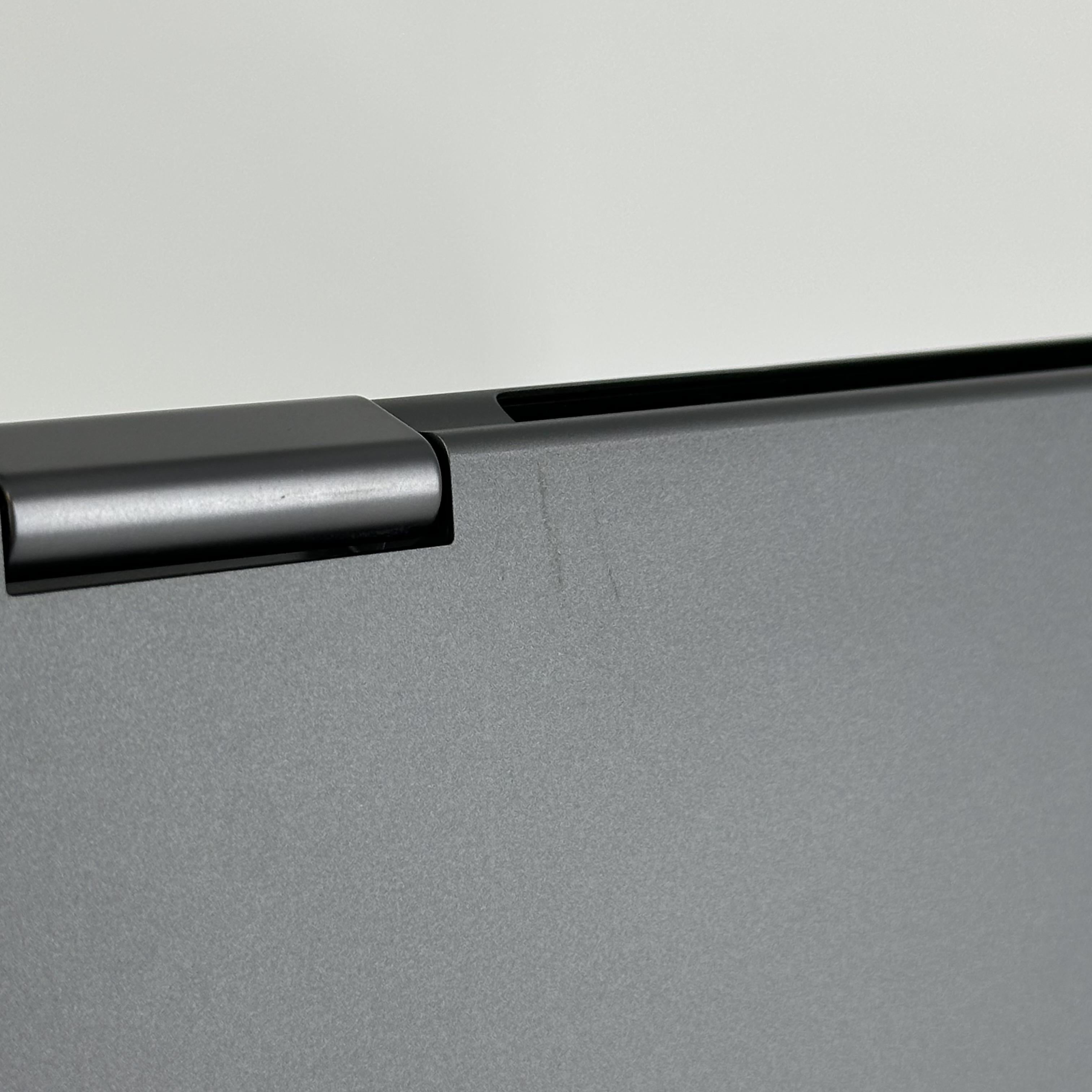 Lenovo Yoga 7i 16 Gray 2.1 GHz Intel Core Ultra 5 Series 2 16GB RAM 512GB Solid State Drive