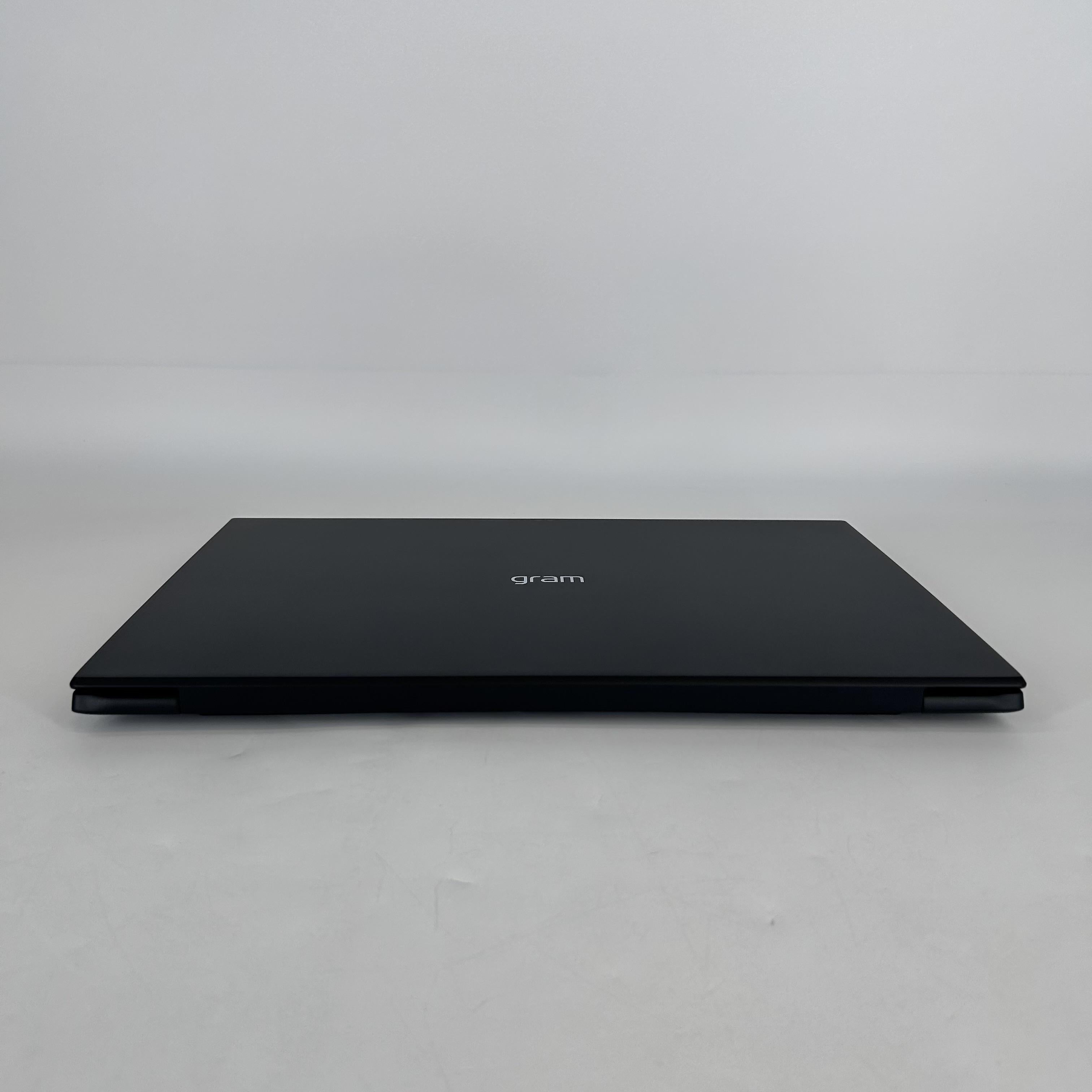 LG Gram 17 Black 3.8 GHz Intel Core Ultra 7 16GB RAM 1TB Solid State Drive