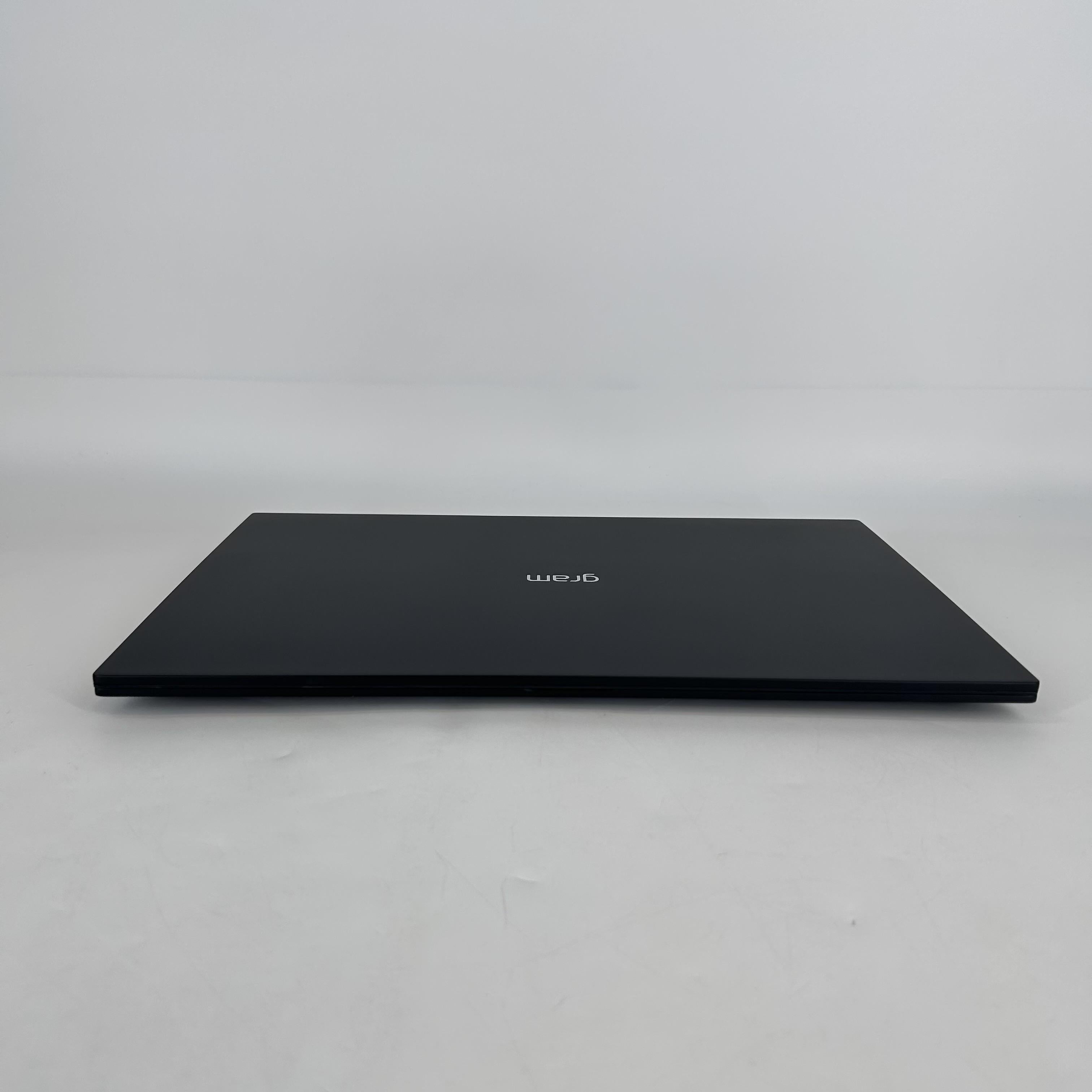 LG Gram 17 Black 3.8 GHz Intel Core Ultra 7 16GB RAM 1TB Solid State Drive