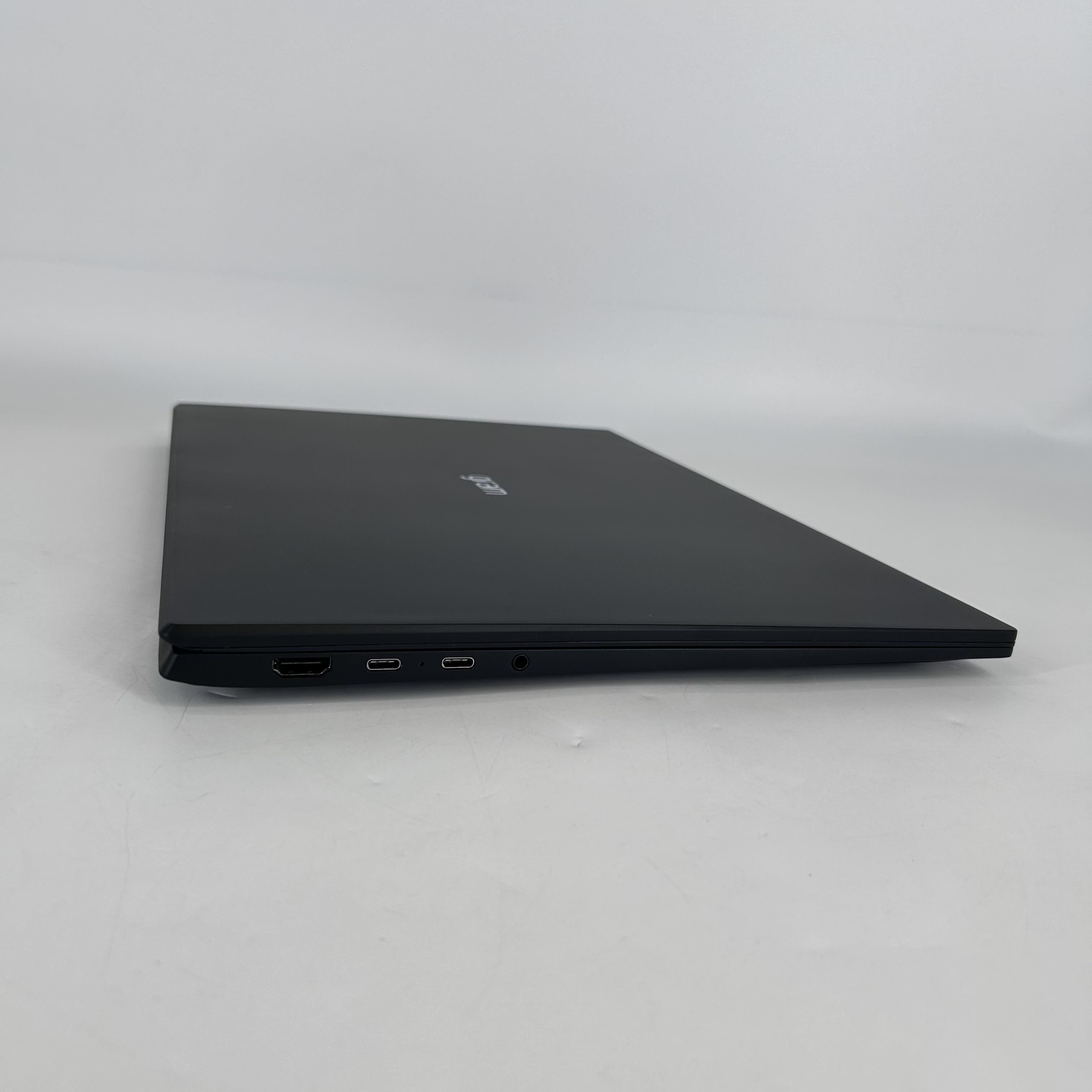 LG Gram 17 Black 3.8 GHz Intel Core Ultra 7 16GB RAM 1TB Solid State Drive
