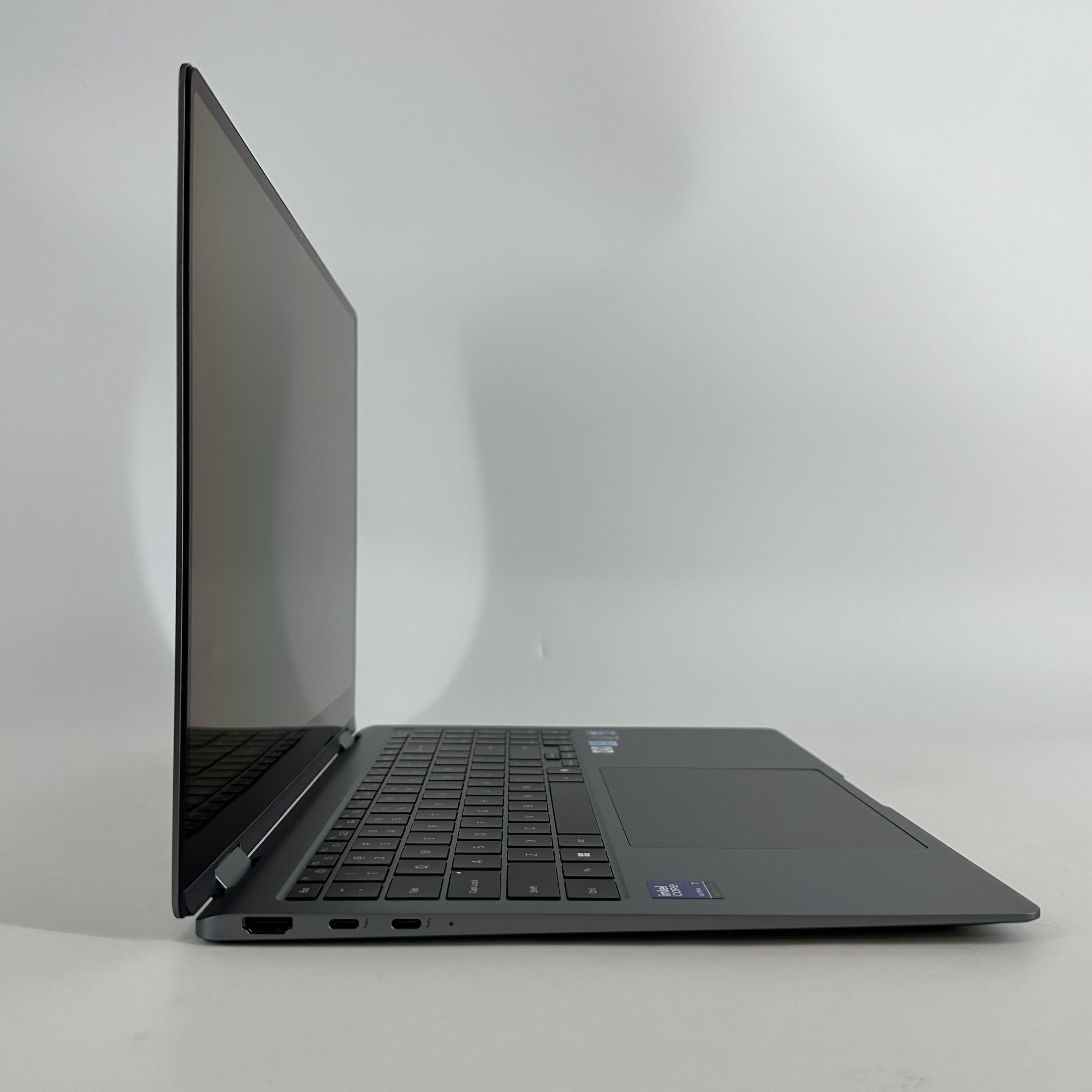 Samsung Galaxy Book5 Pro 360 16 Gray 2.2 GHz Intel Core Ultra 7 Series 2 32GB RAM 1TB Solid State Drive