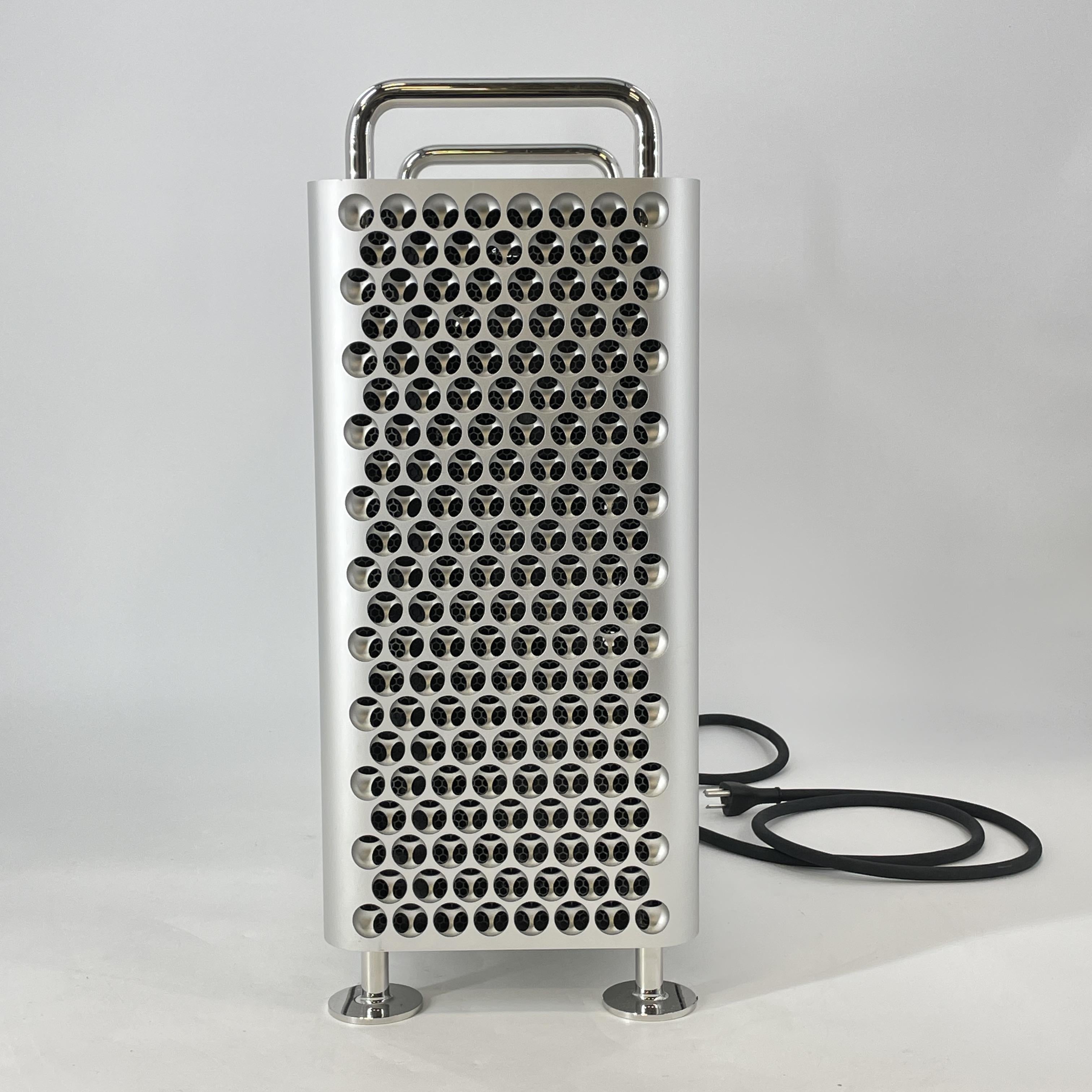 Apple Mac Pro 2019 Silver 3.2 GHz 16-Core Intel Xeon W 96GB RAM 2TB Solid State Drive Radeon Pro W6600X 8 GB
