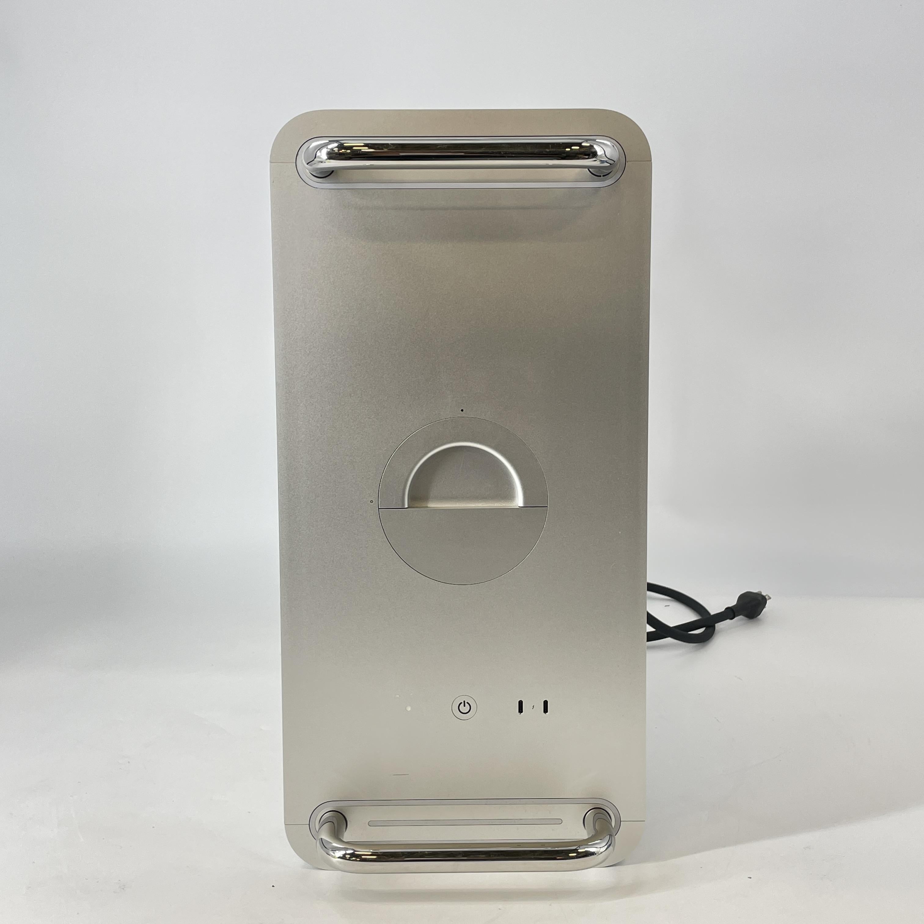 Apple Mac Pro 2019 Silver 3.2 GHz 16-Core Intel Xeon W 96GB RAM 2TB Solid State Drive Radeon Pro W6600X 8 GB