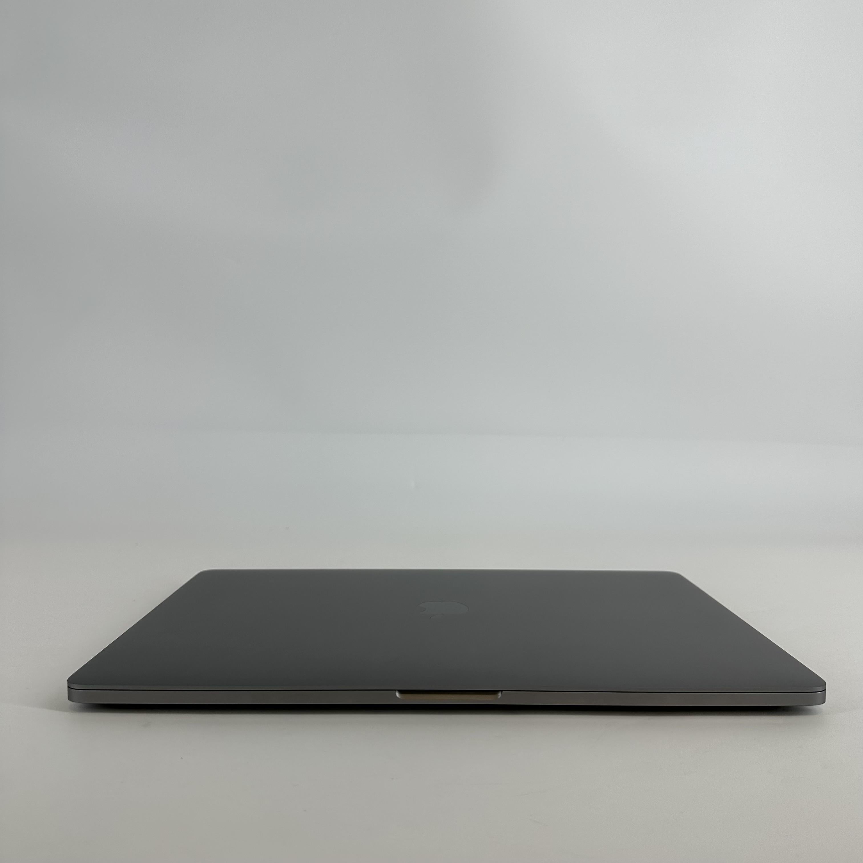 Apple MacBook Pro 16 Touch Bar 2019 Space Gray 2.4 GHz Intel Core i9 9th Gen. 32GB RAM 1TB Solid State Drive AMD Radeon Pro 5500M 8 GB