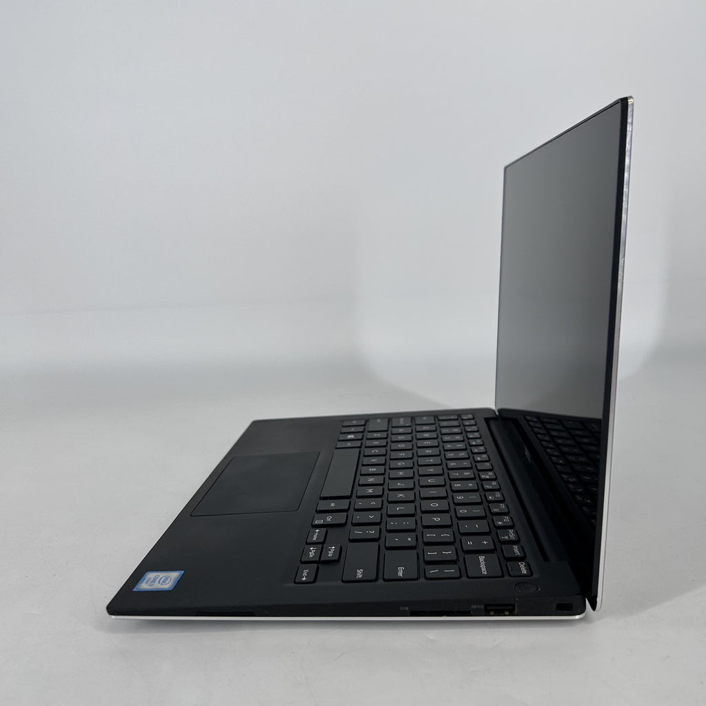 Dell XPS 13 9350 Silver 2.2 GHz Intel Core i7 6th Gen. 16GB RAM 512GB Solid State Drive