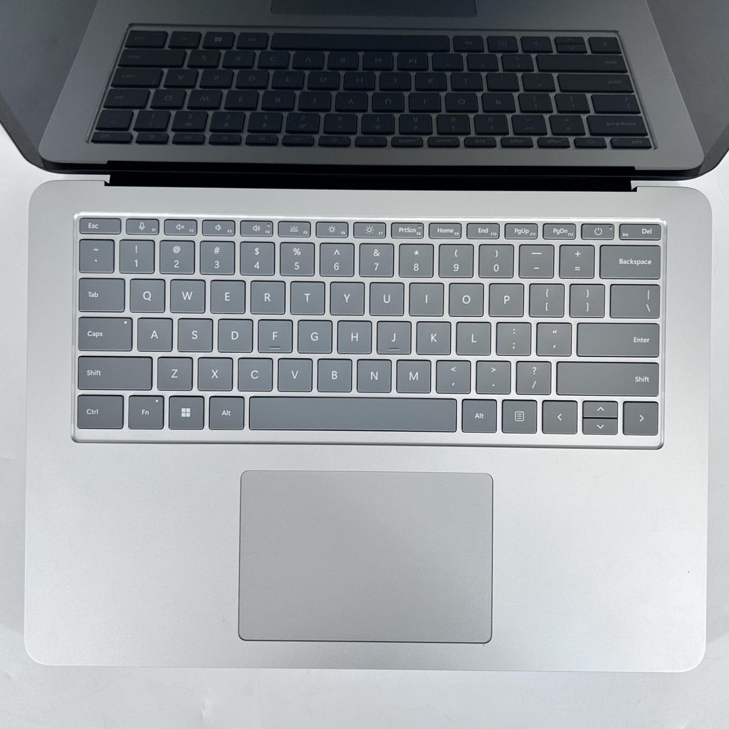 Microsoft Surface Laptop Studio 2 14.4 Silver 2.9 GHz Intel Core i7 13th Gen. 64GB RAM 1TB Solid State Drive NVIDIA GeForce RTX 4060 8 GB